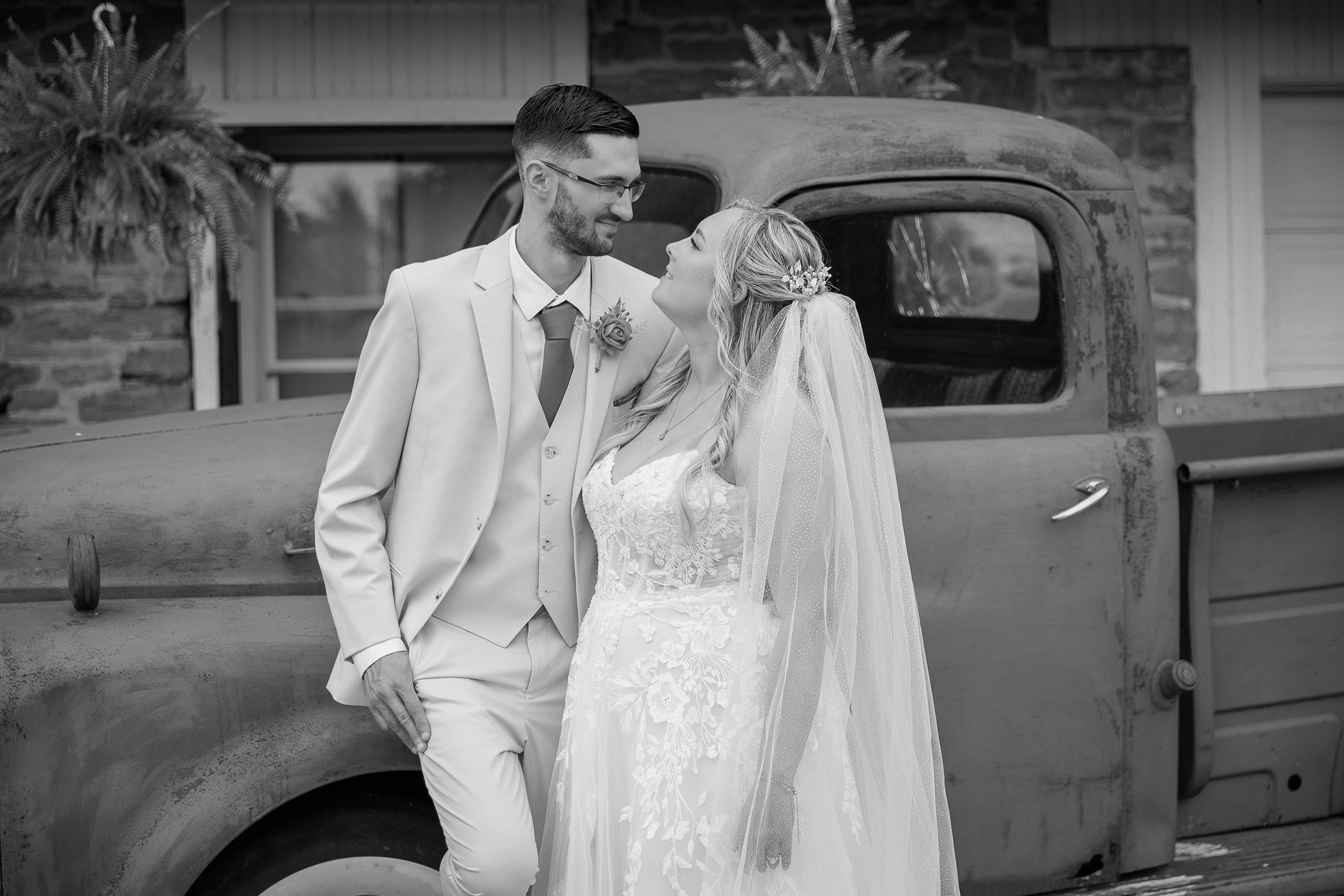 Wedding T&B. Family & Wedding Photographer in Schuylkill County, PA. Inna Nairn