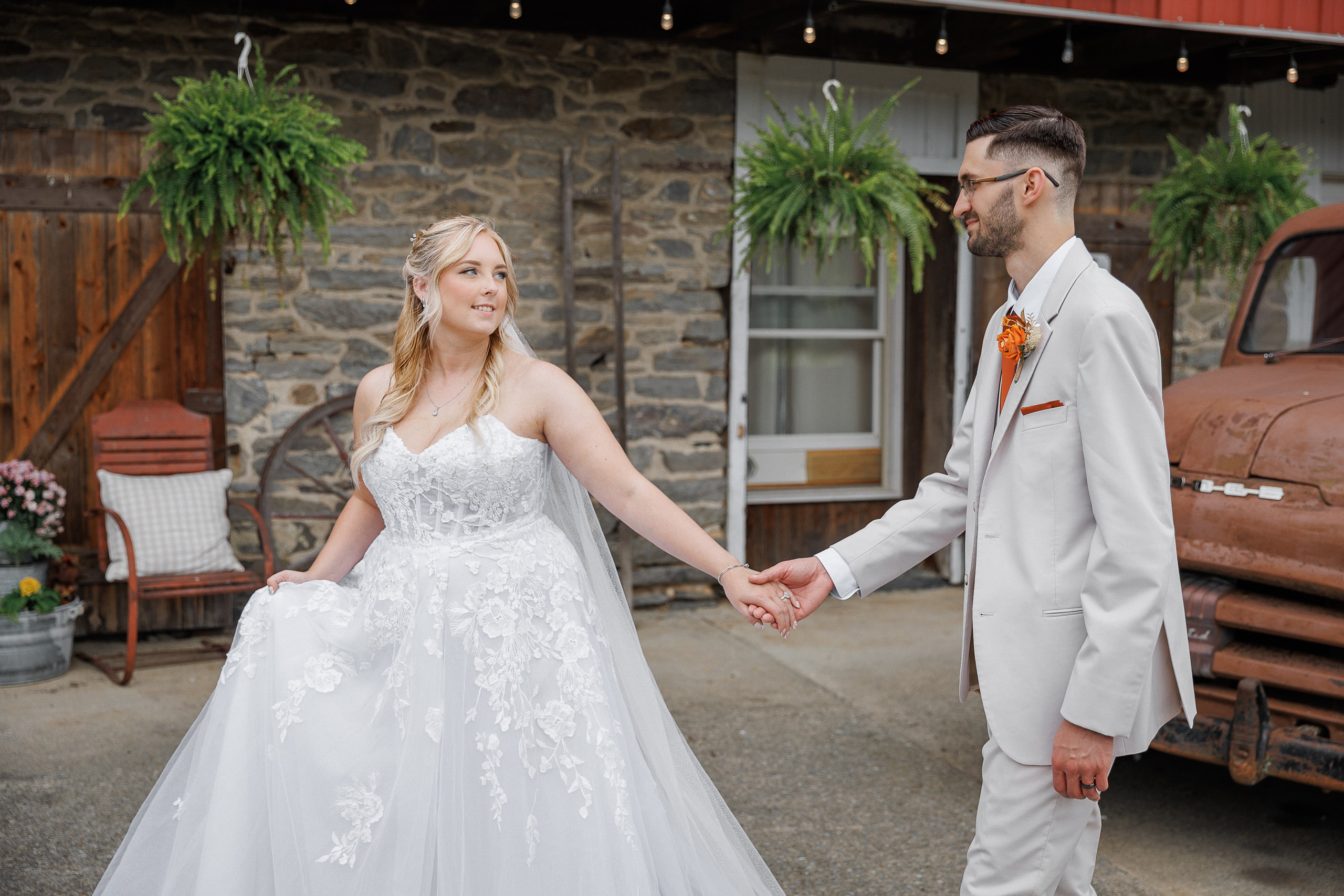 Wedding T&B. Family & Wedding Photographer in Schuylkill County, PA. Inna Nairn
