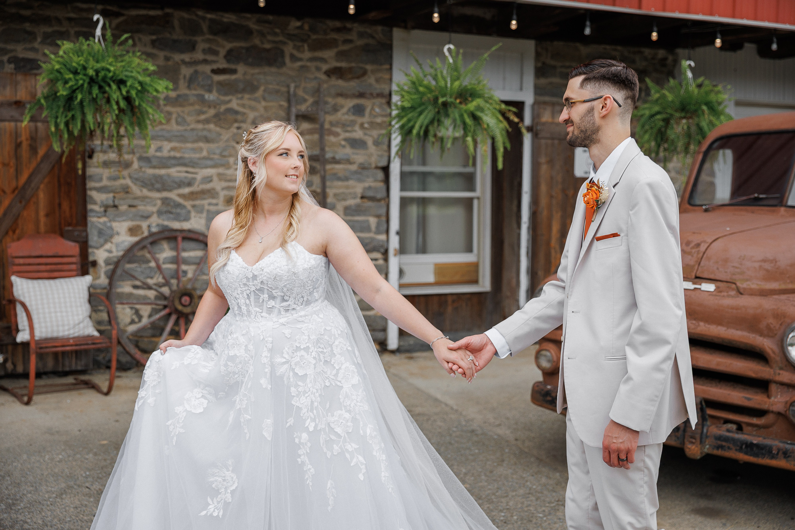 Wedding T&B. Family & Wedding Photographer in Schuylkill County, PA. Inna Nairn