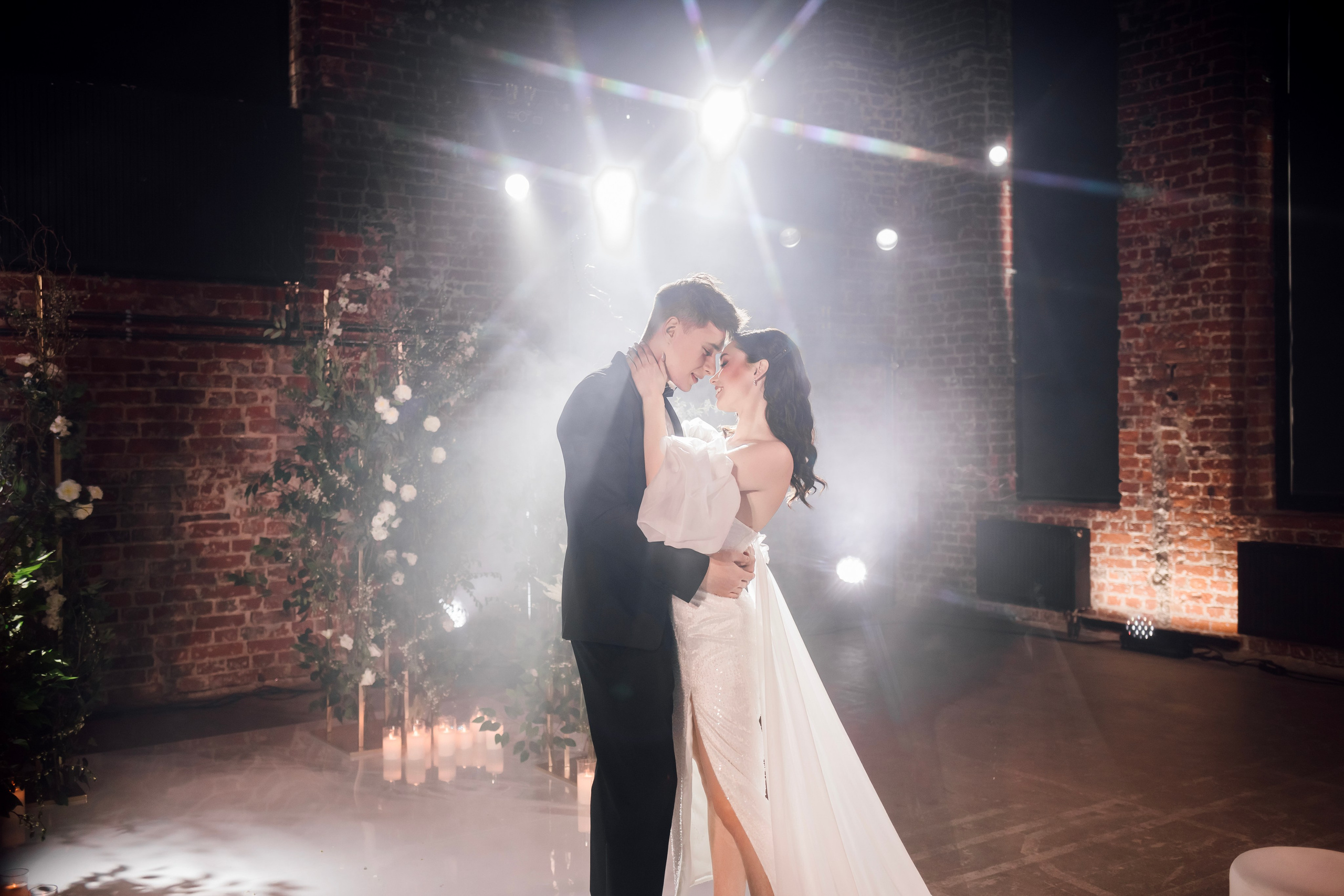 Мария и Алексей. Лофт. Свадебный и семейный фотограф в Москве Евгения Лисина