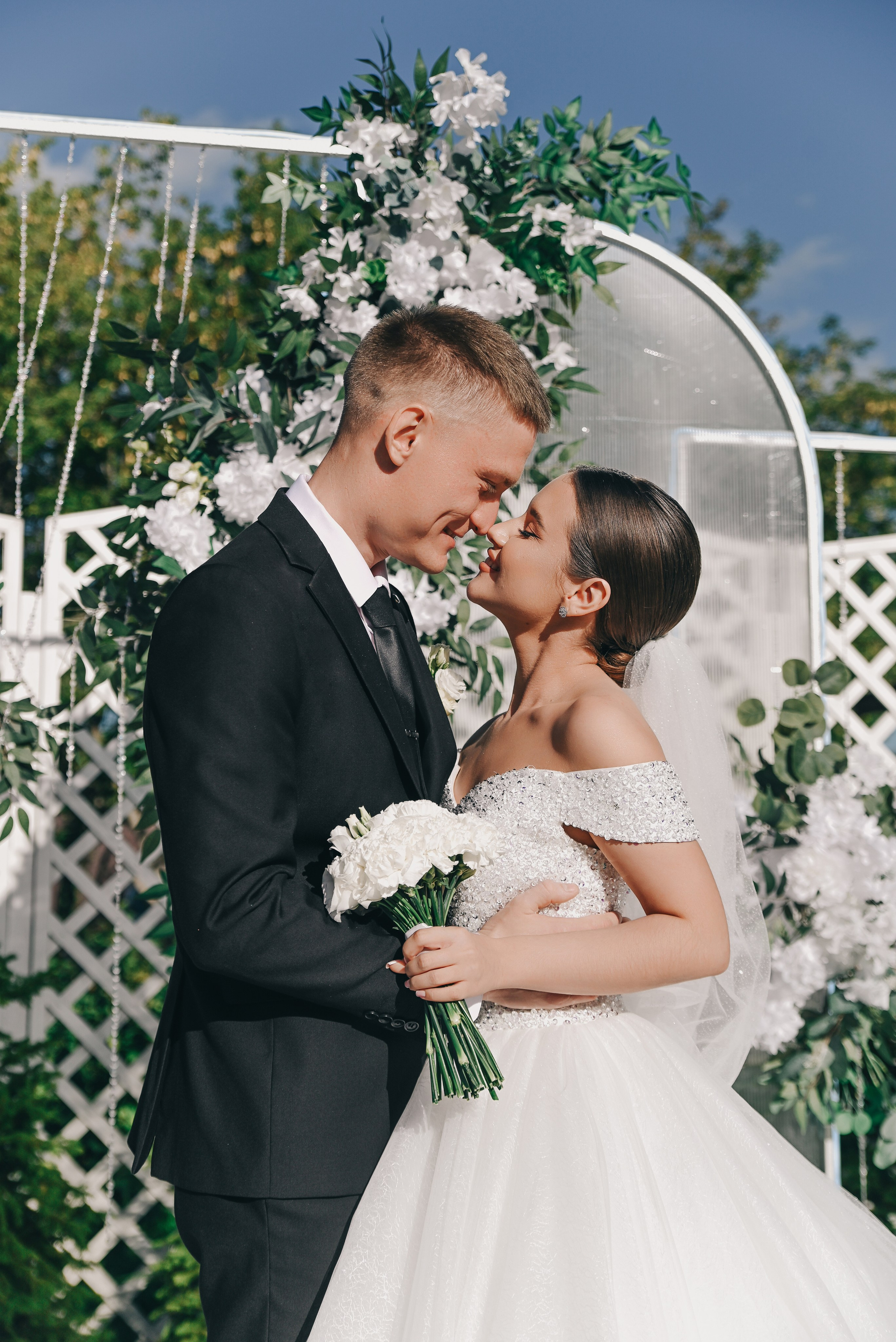 Свадебный фотограф в Кургане. Свадебный и семейный фотограф Любава в Кургане