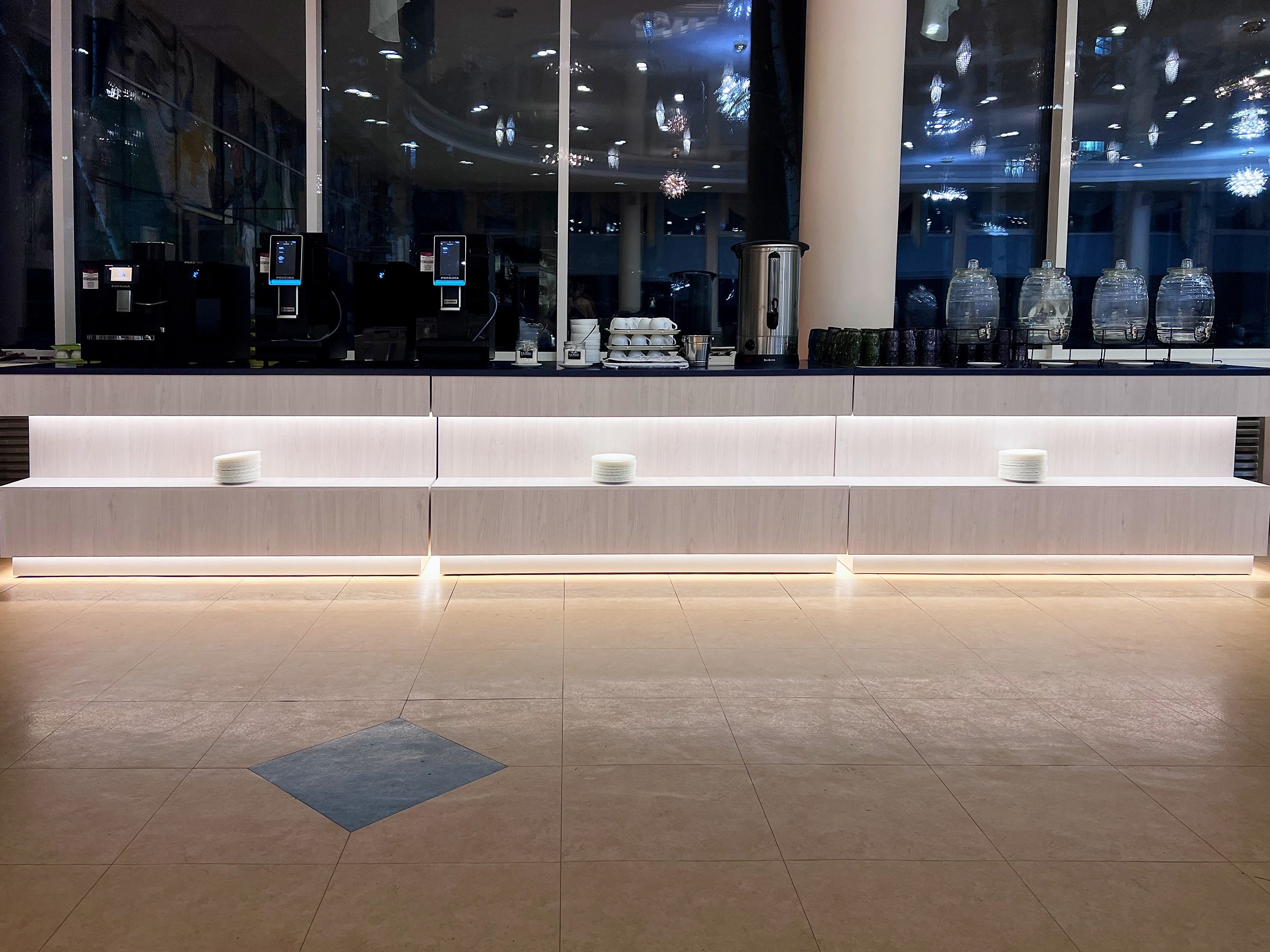 Шведская линия раздачи от производителя. Мебель для бизнеса: Блог о торговом оборудовании на заказ в Москве