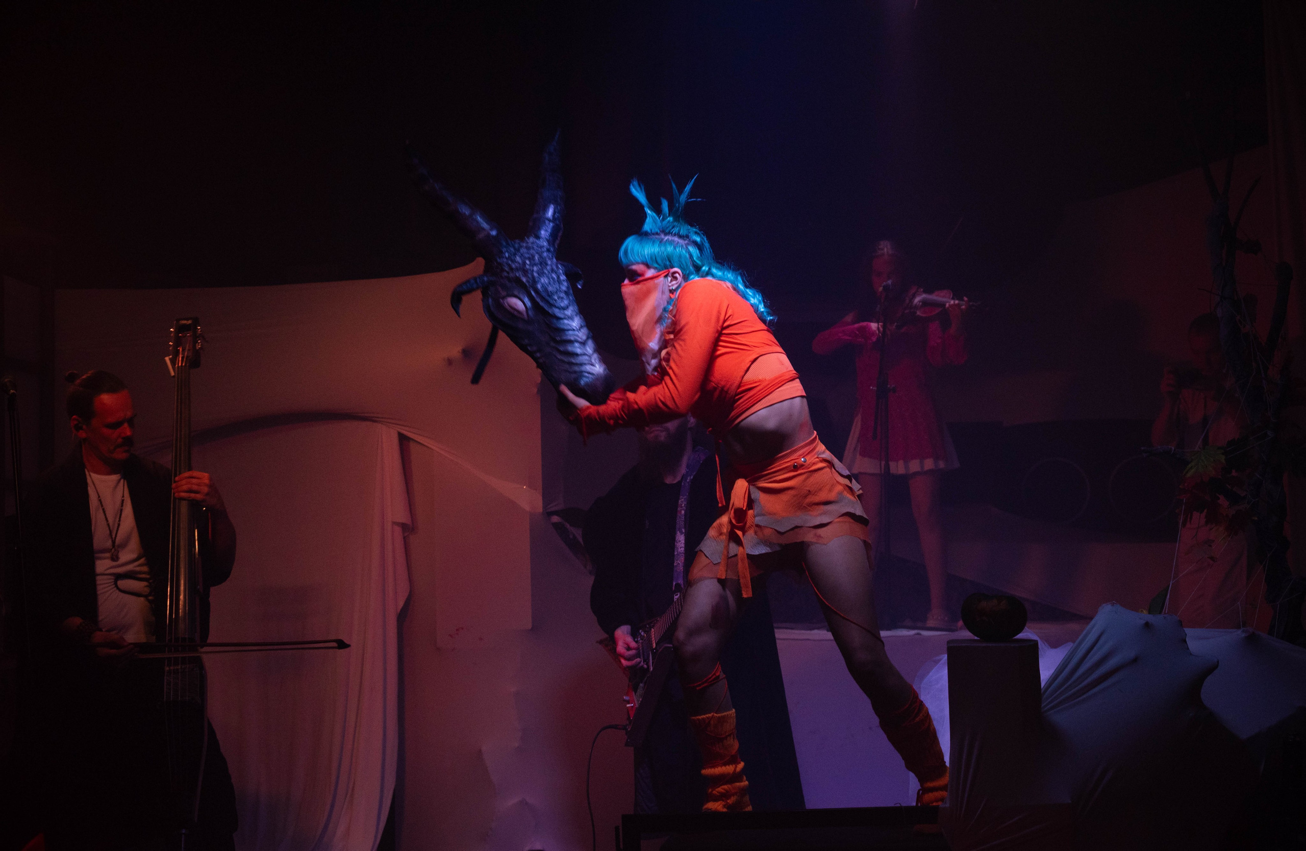 Перфоманс «Хуже». Репортажный и портретный фотограф в Воронеже