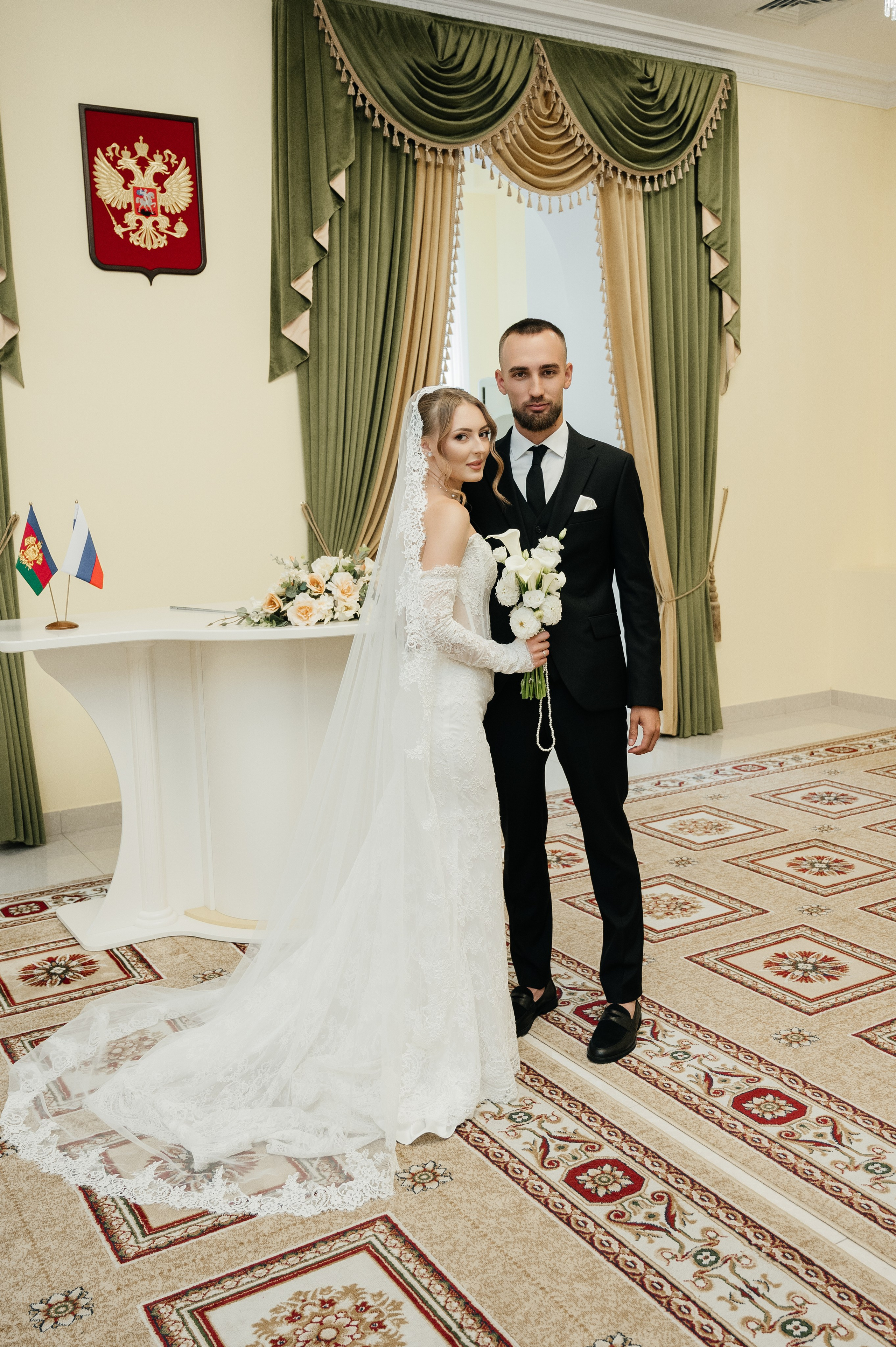 Виктор и Валерия (загс). Свадебный и семейный фотограф в Краснодаре Алина Мельник