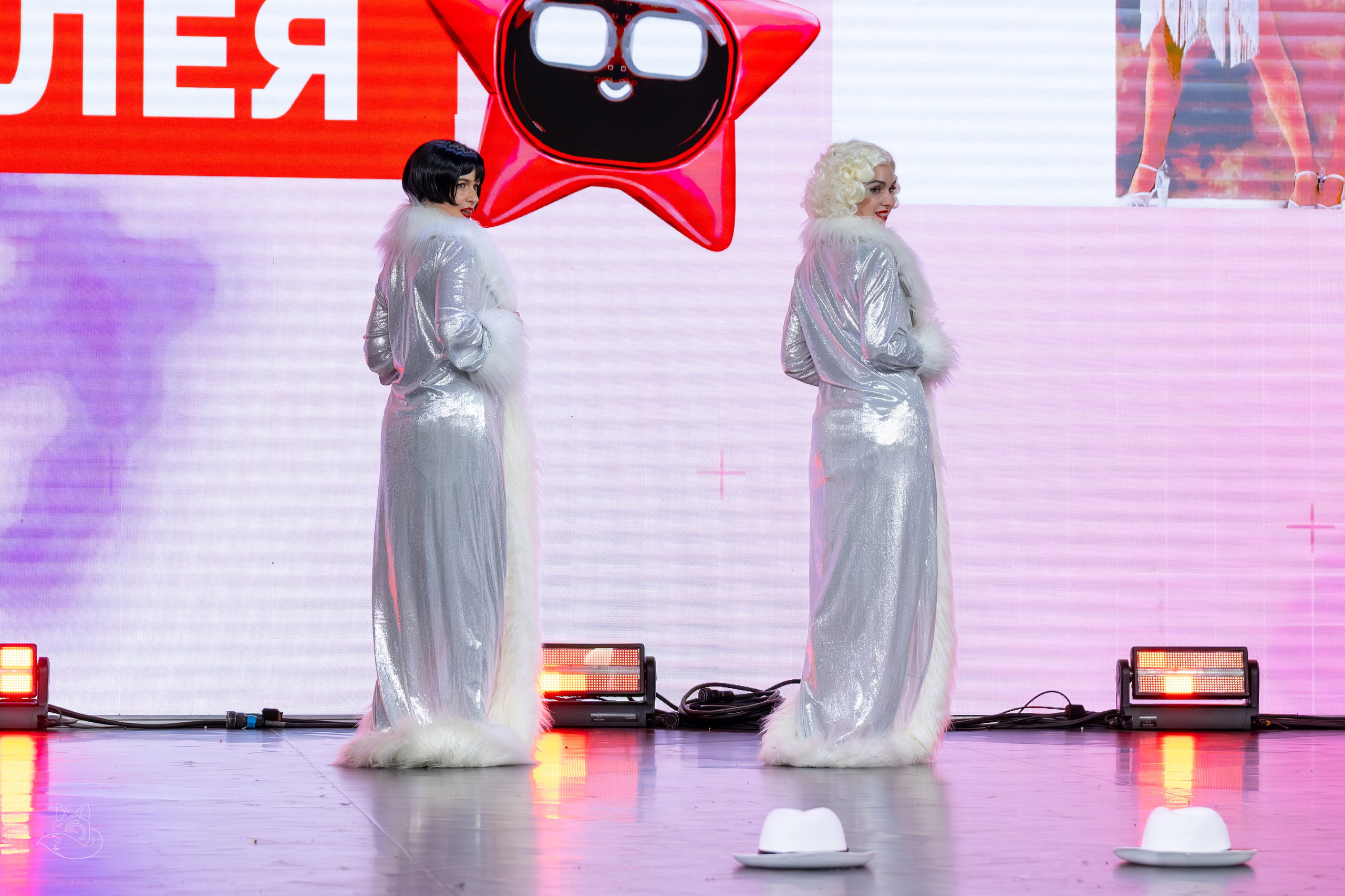 Сцена РЭД ЭКСПО 2024. Косплей фотограф