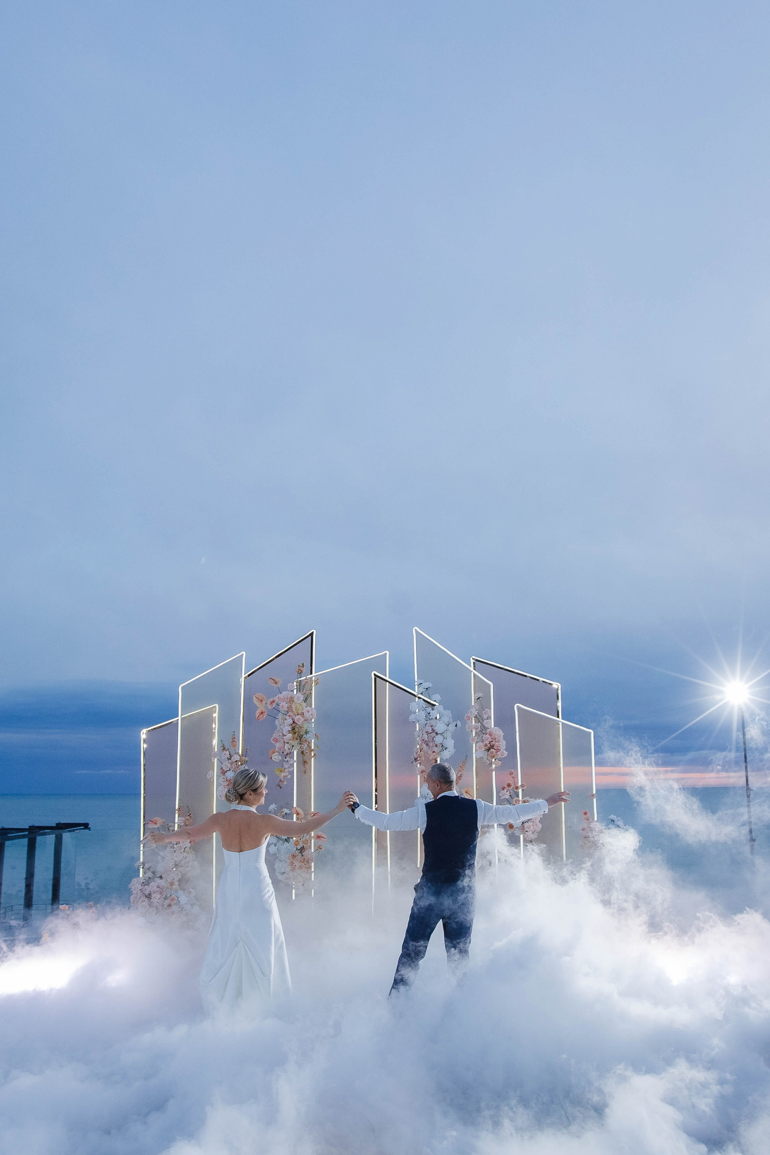 Выездная регистрация в Сочи с видом на море. Свадебный фотограф в Абхазии, Сухум, Гагра, Сочи