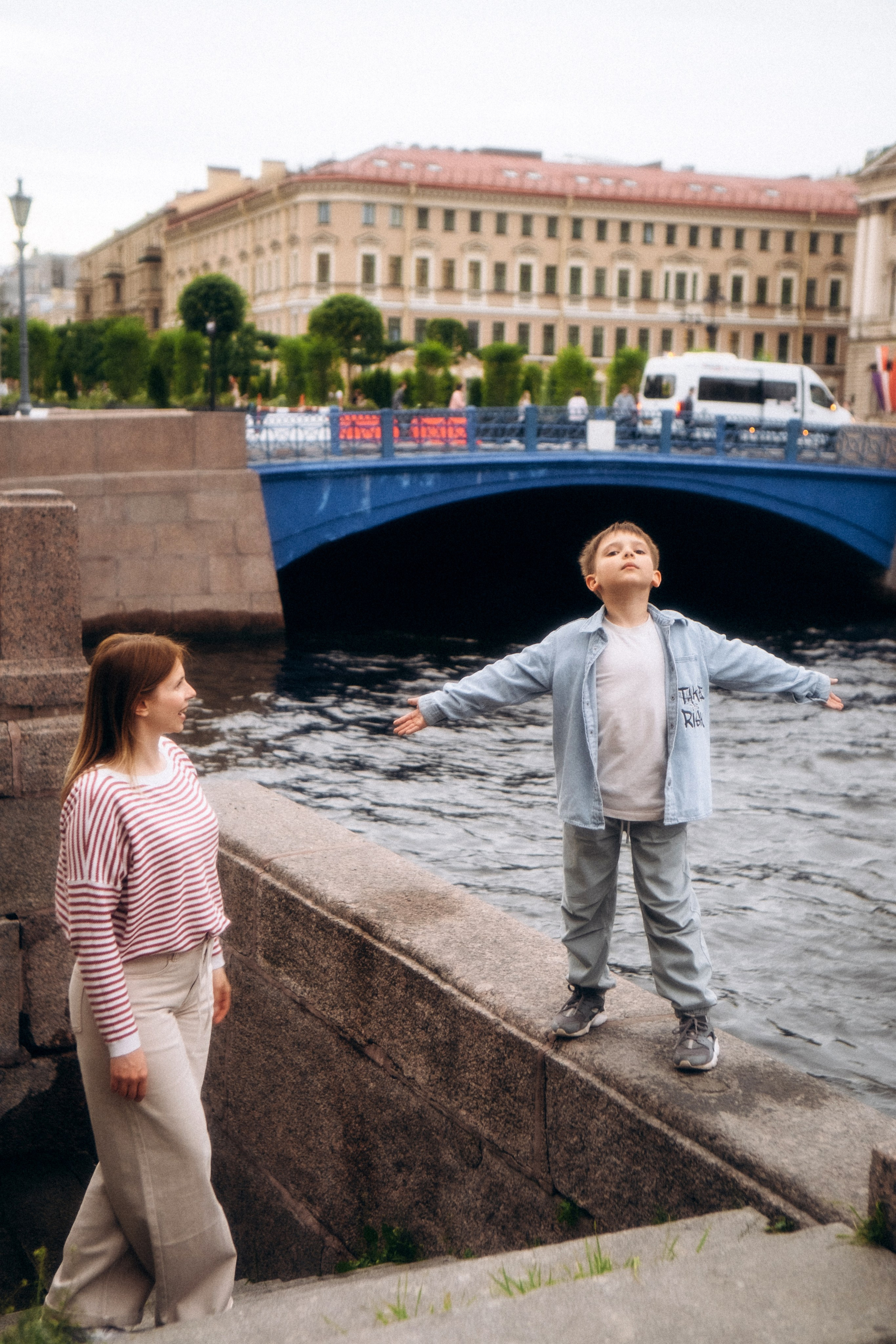 Семейная прогулочная фотосессия в Спб. Фотограф в Санкт-Петербурге Кристина Брянская