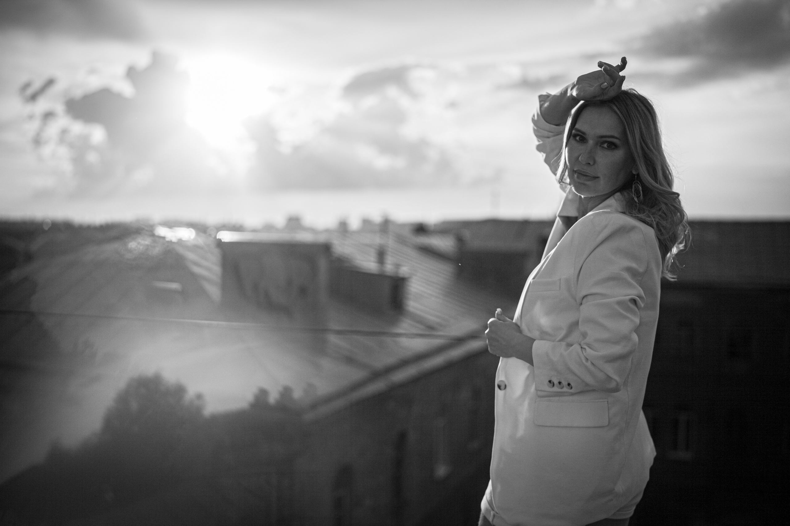 Ирина на Рождественской и на Гребном канале. Главная