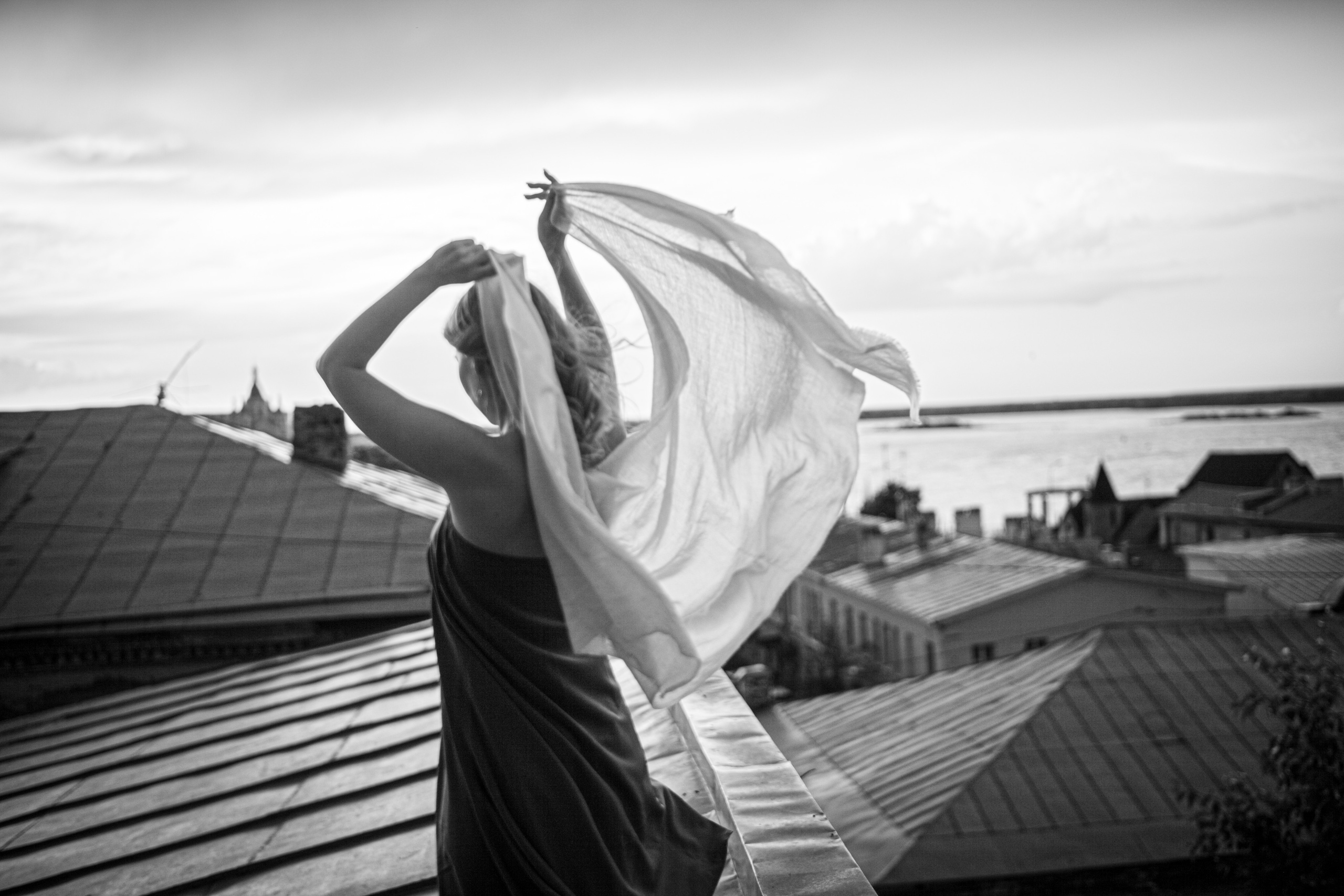 Ирина на Рождественской и на Гребном канале. Главная