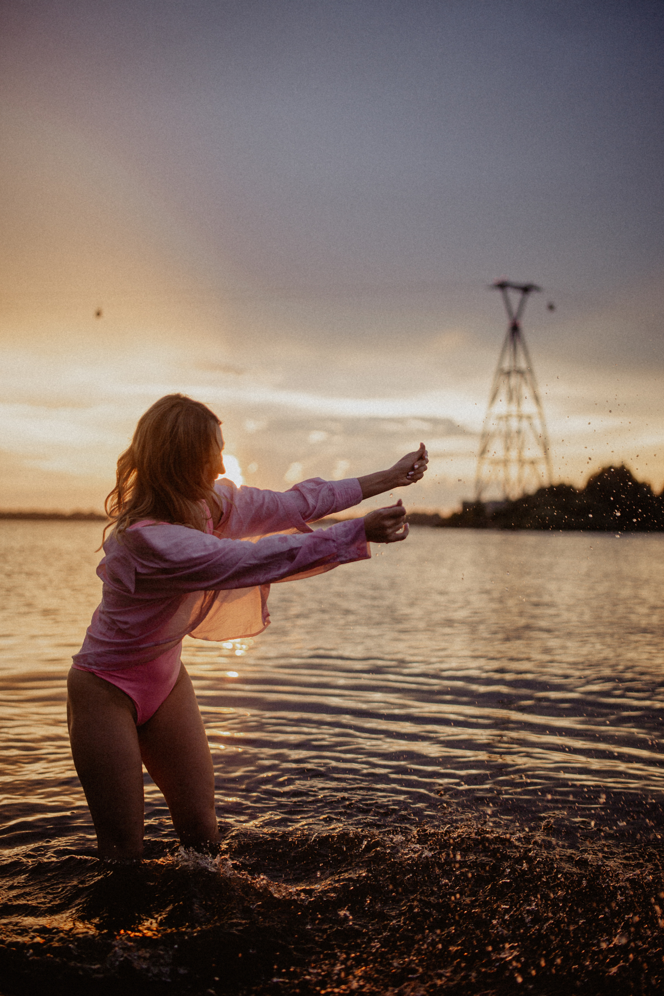 Ирина на Рождественской и на Гребном канале. Главная