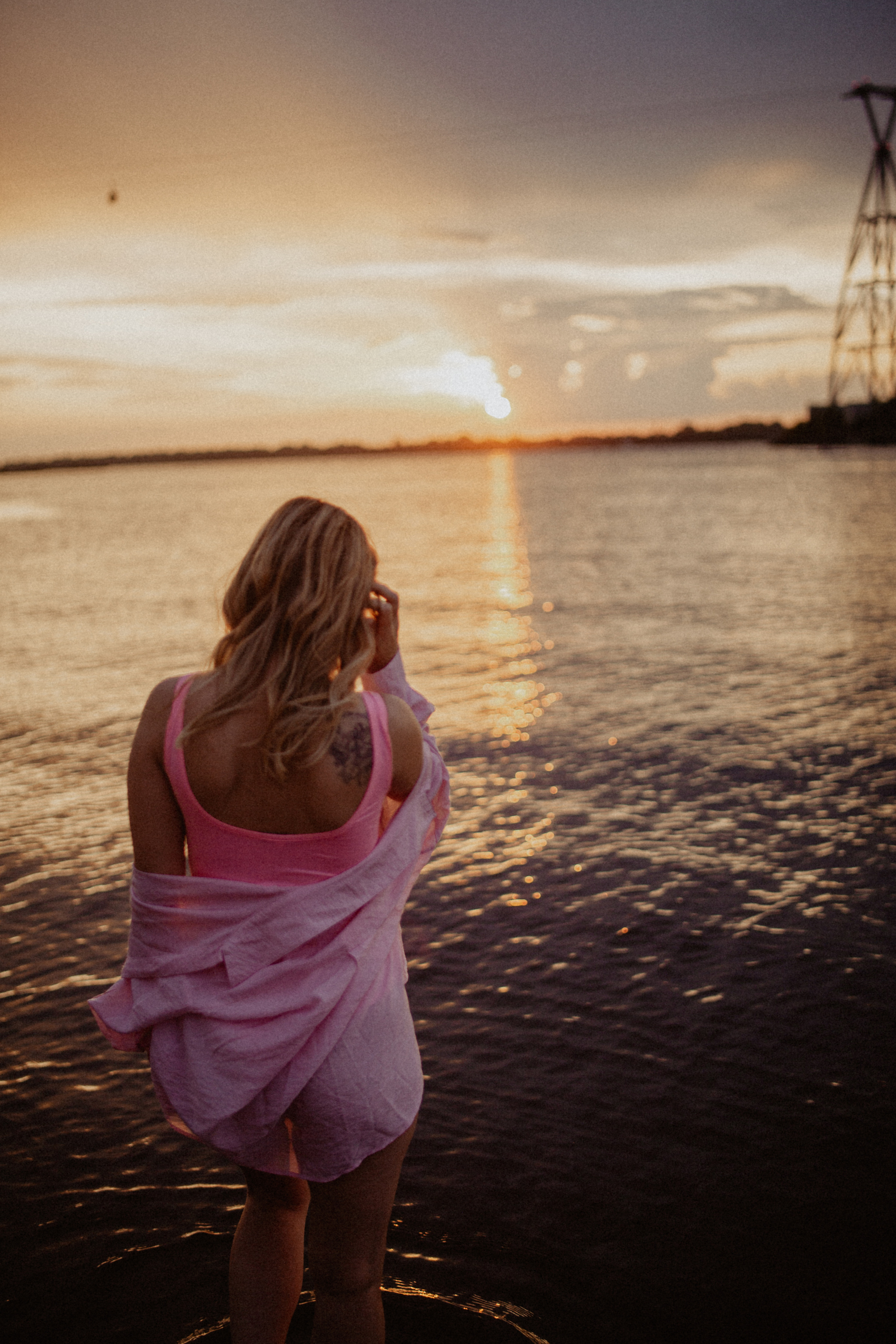 Ирина на Рождественской и на Гребном канале. Главная