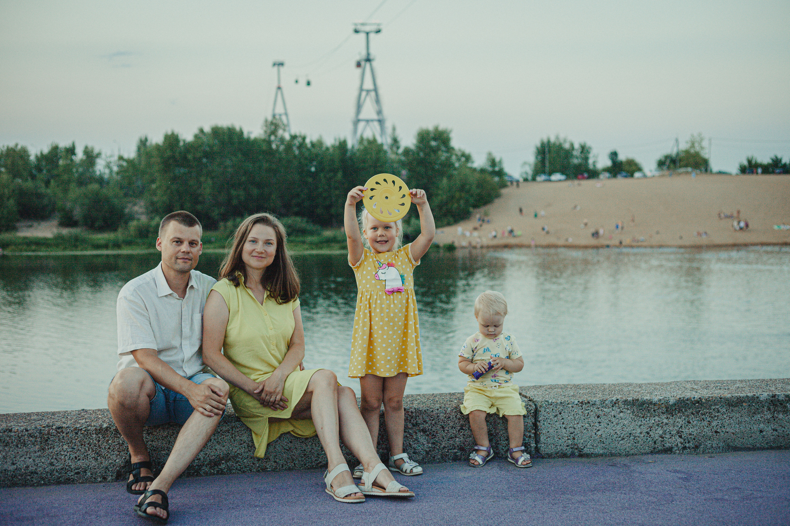 Семья Галкиных на Гребном канале. Главная