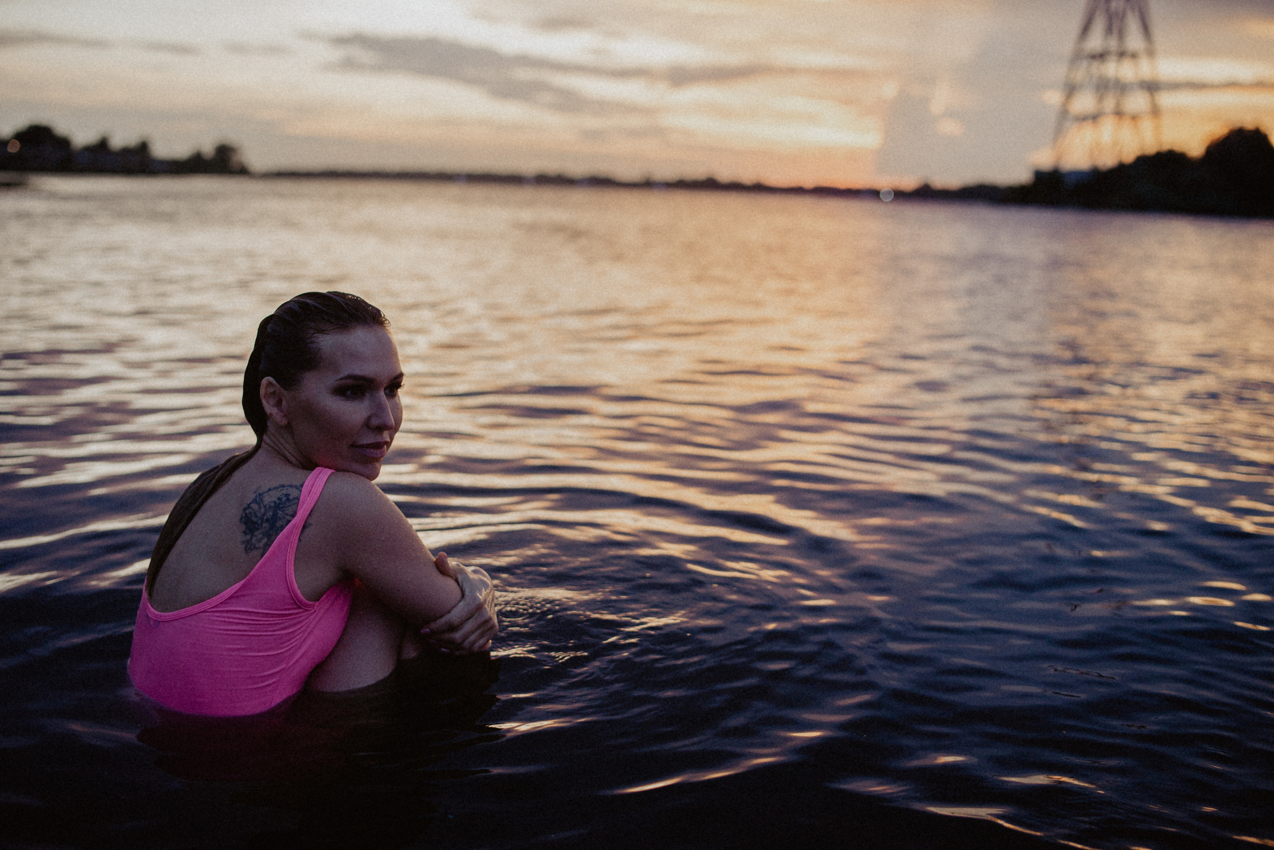 Ирина на Рождественской и на Гребном канале. Главная