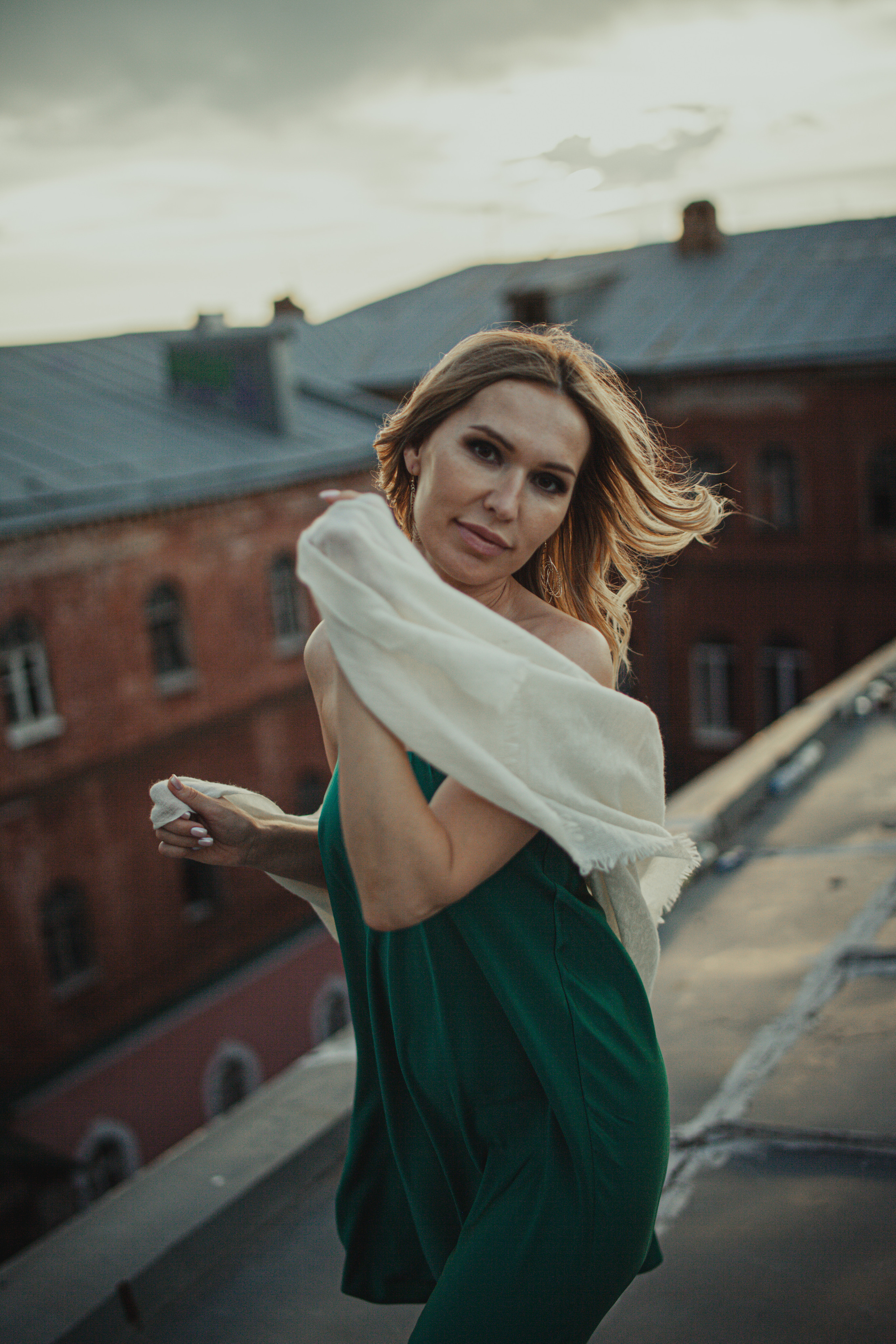 Ирина на Рождественской и на Гребном канале. Главная