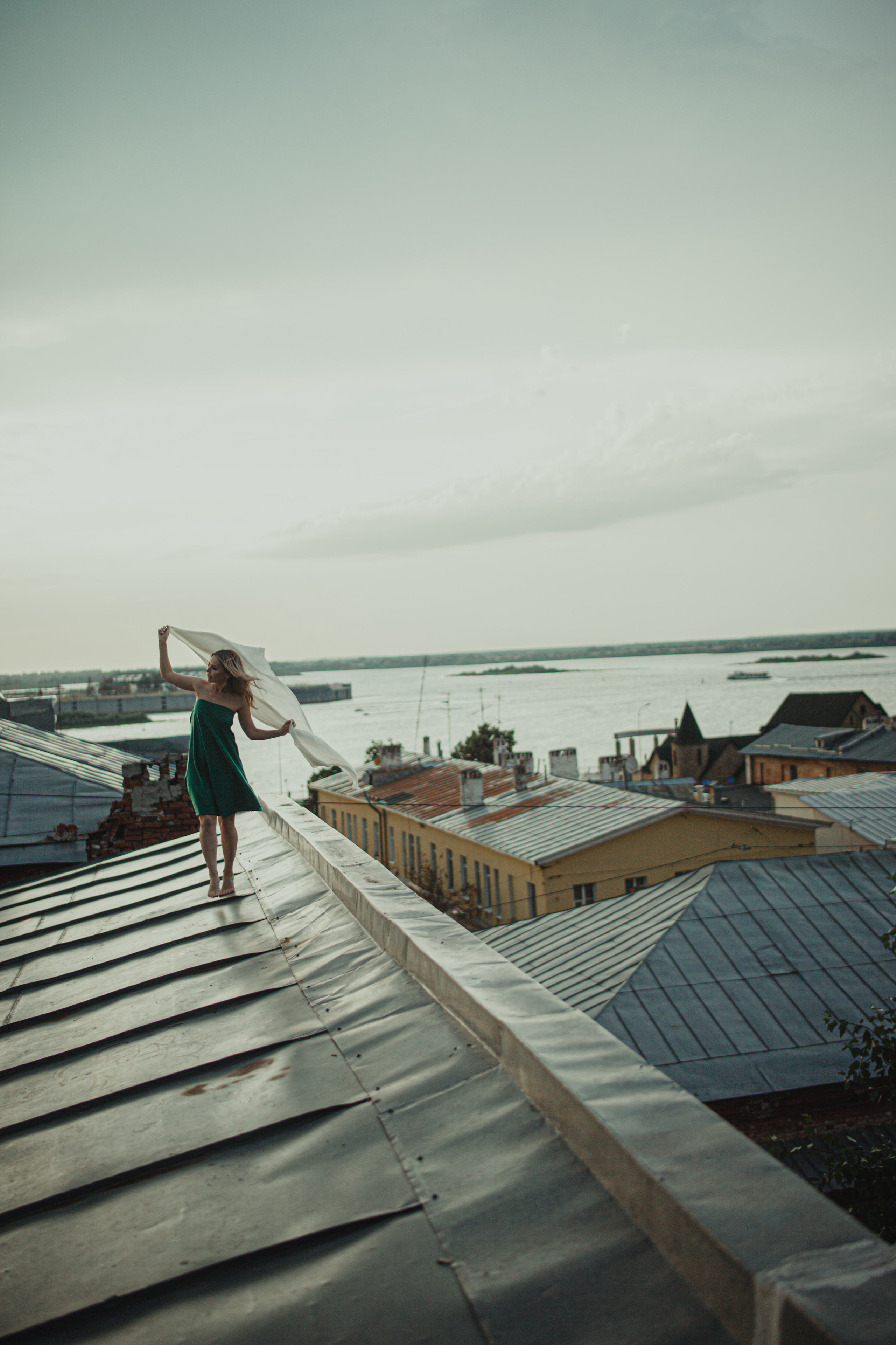 Ирина на Рождественской и на Гребном канале. Главная