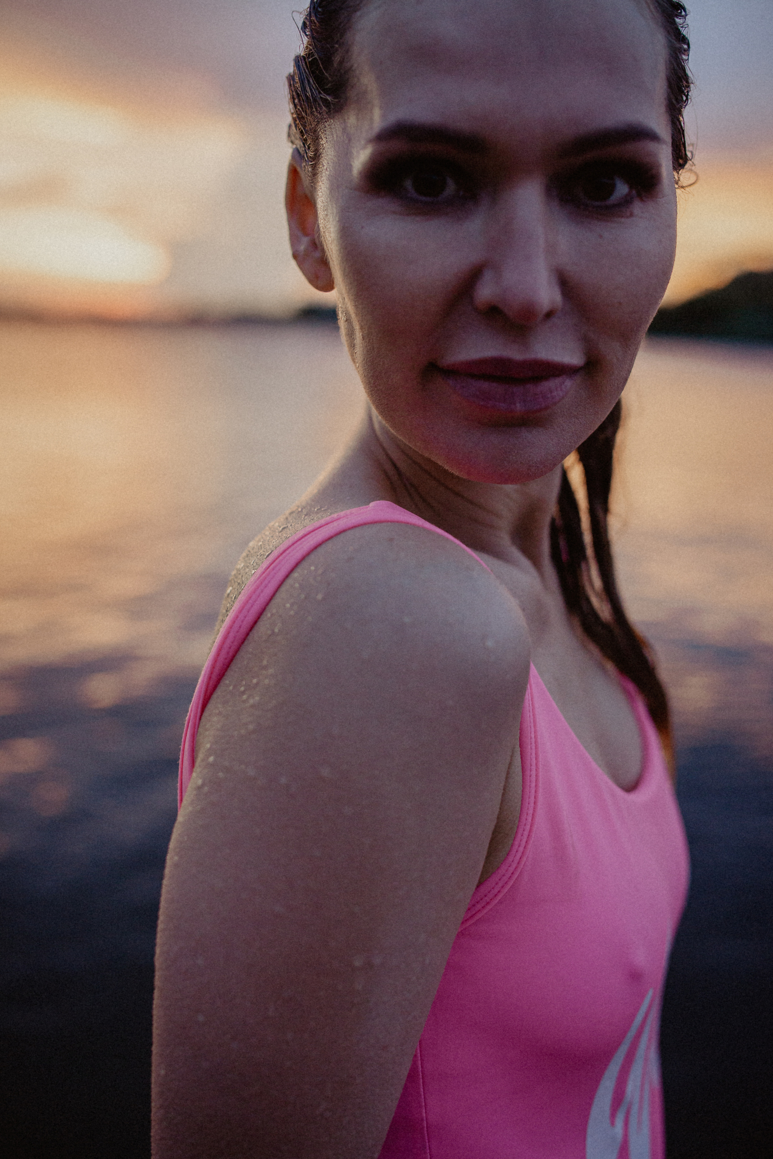 Ирина на Рождественской и на Гребном канале. Главная