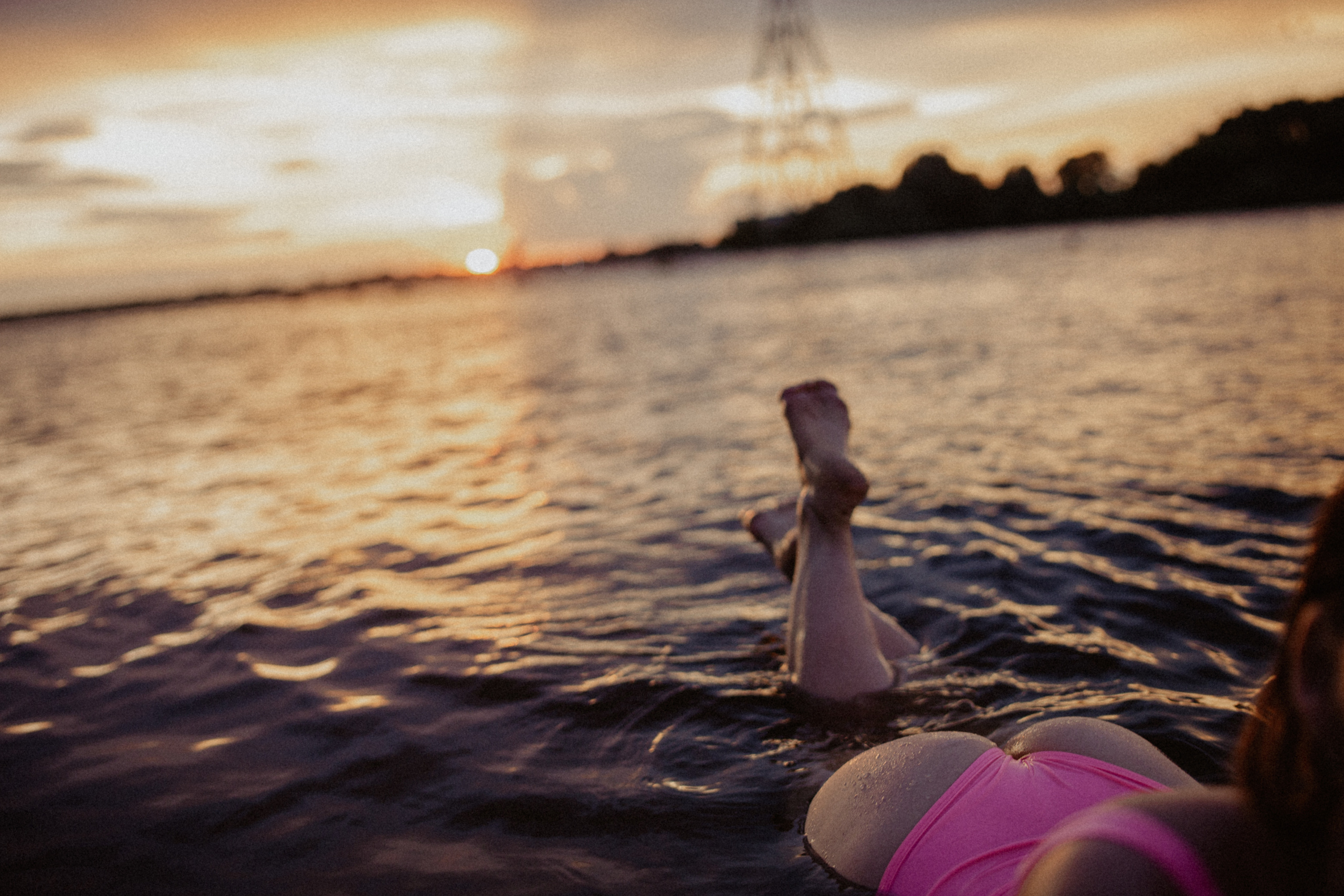 Ирина на Рождественской и на Гребном канале. Главная