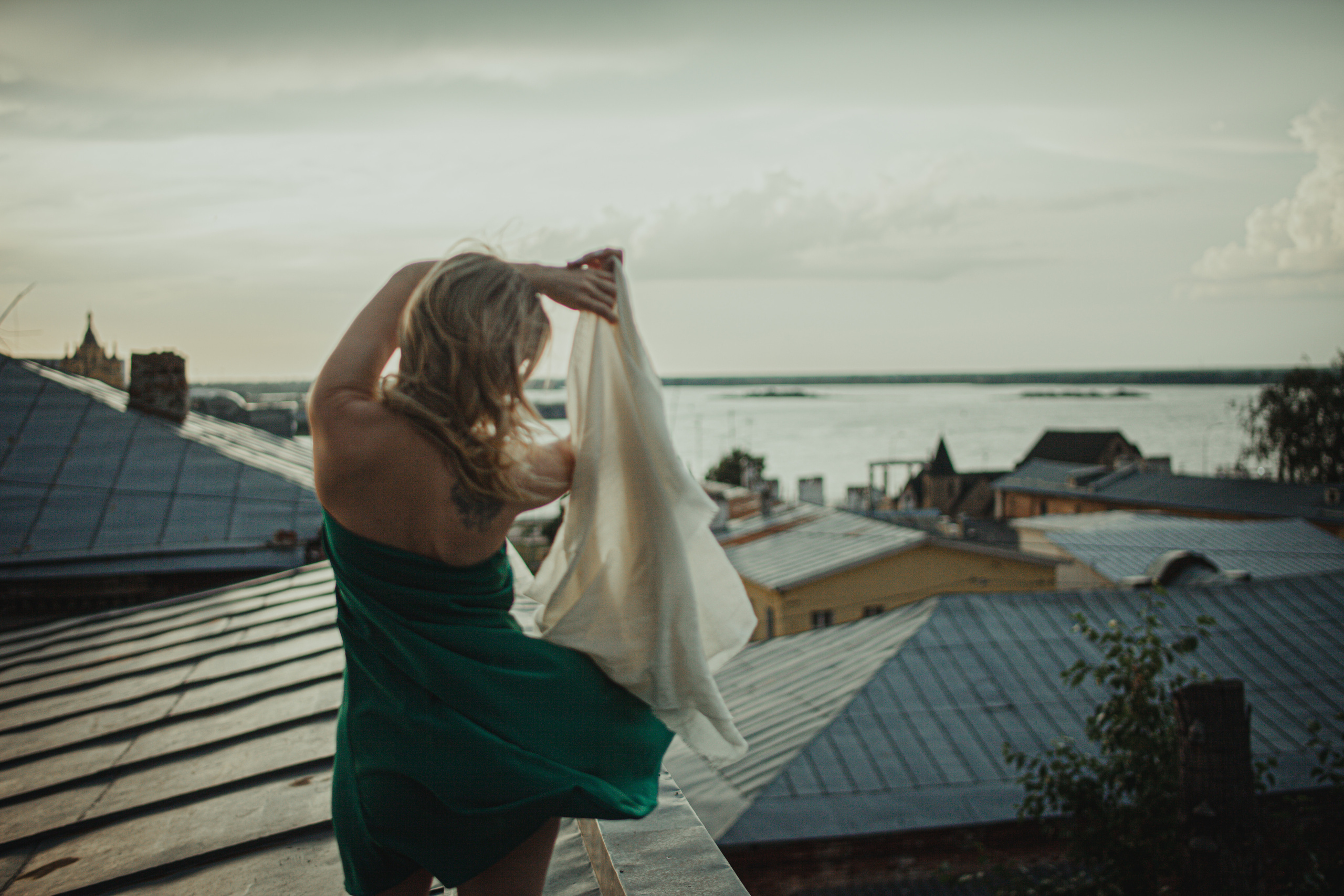 Ирина на Рождественской и на Гребном канале. Главная