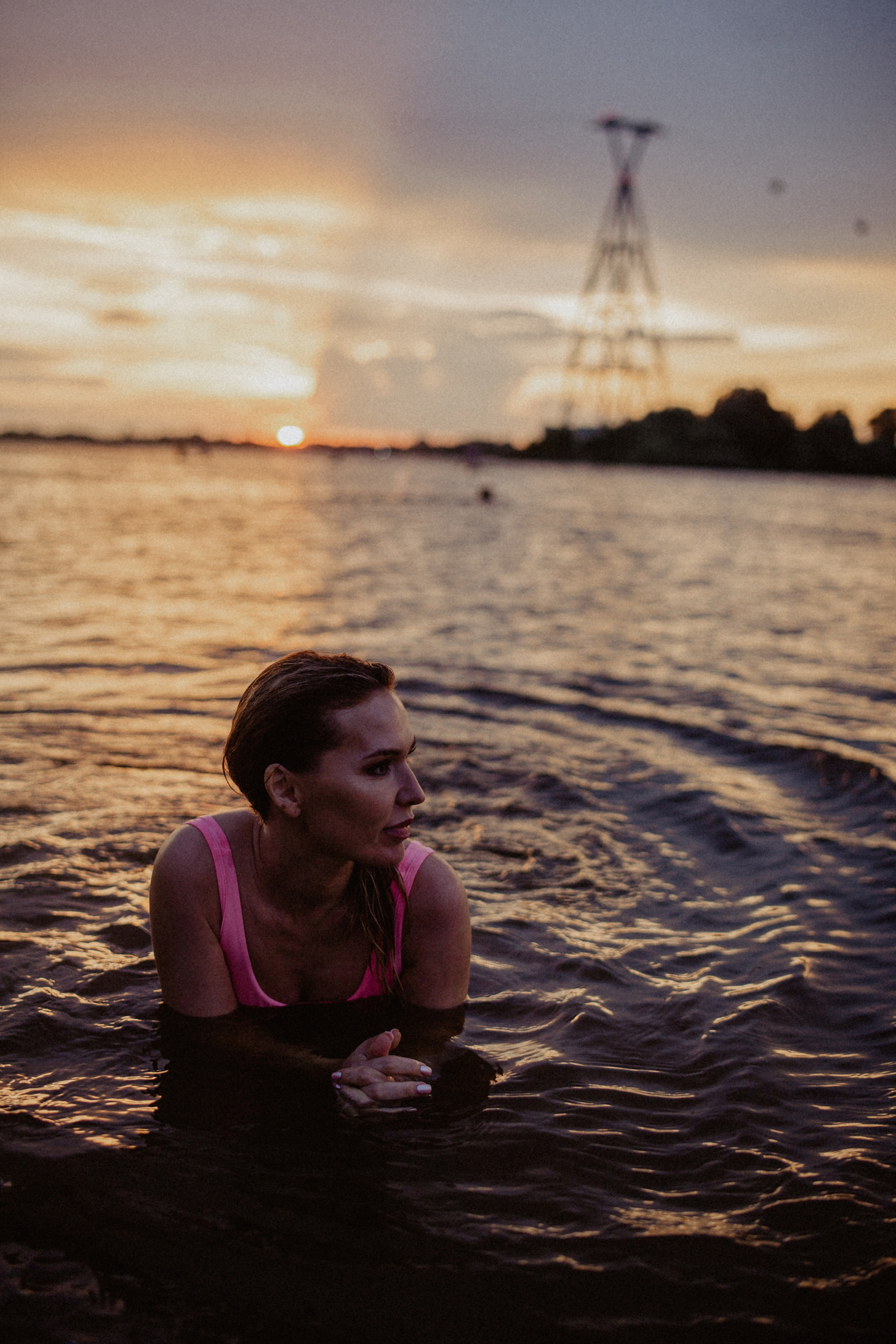 Ирина на Рождественской и на Гребном канале. Главная