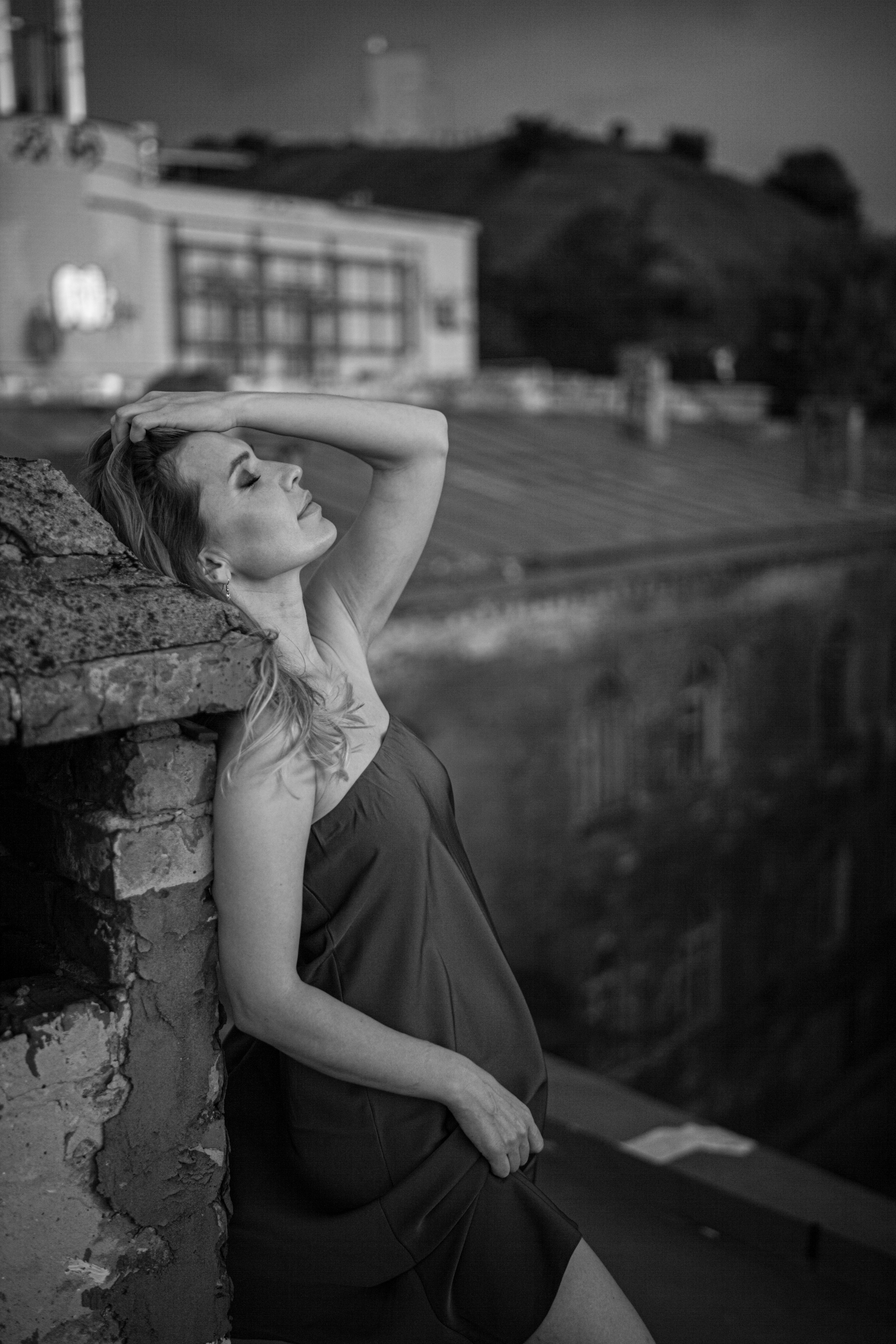 Ирина на Рождественской и на Гребном канале. Главная