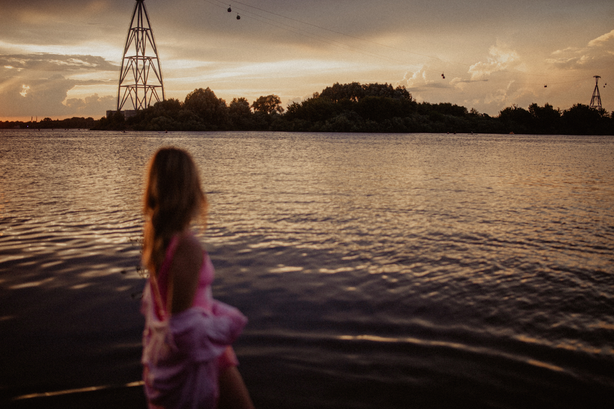 Ирина на Рождественской и на Гребном канале. Главная