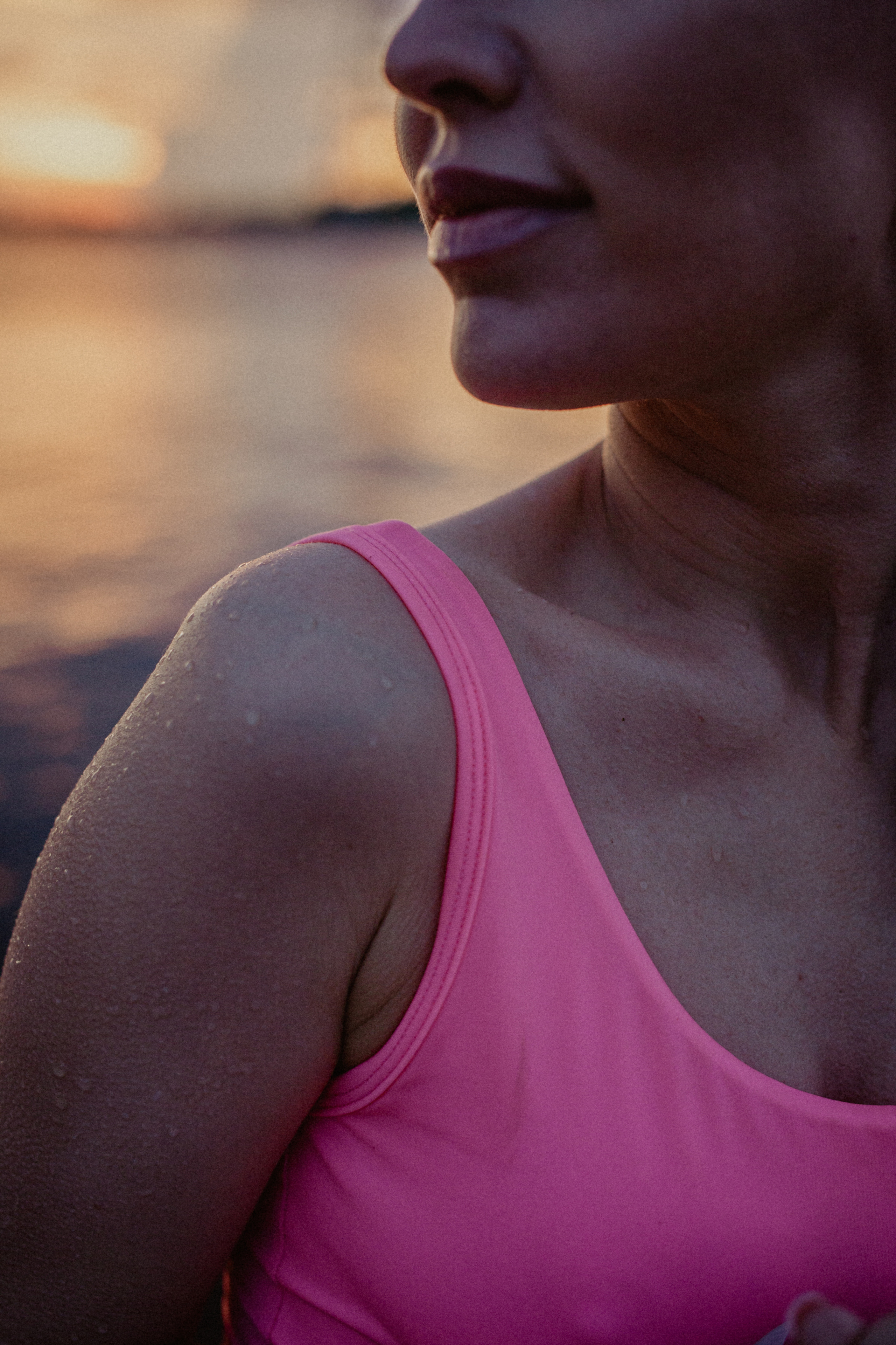 Ирина на Рождественской и на Гребном канале. Главная