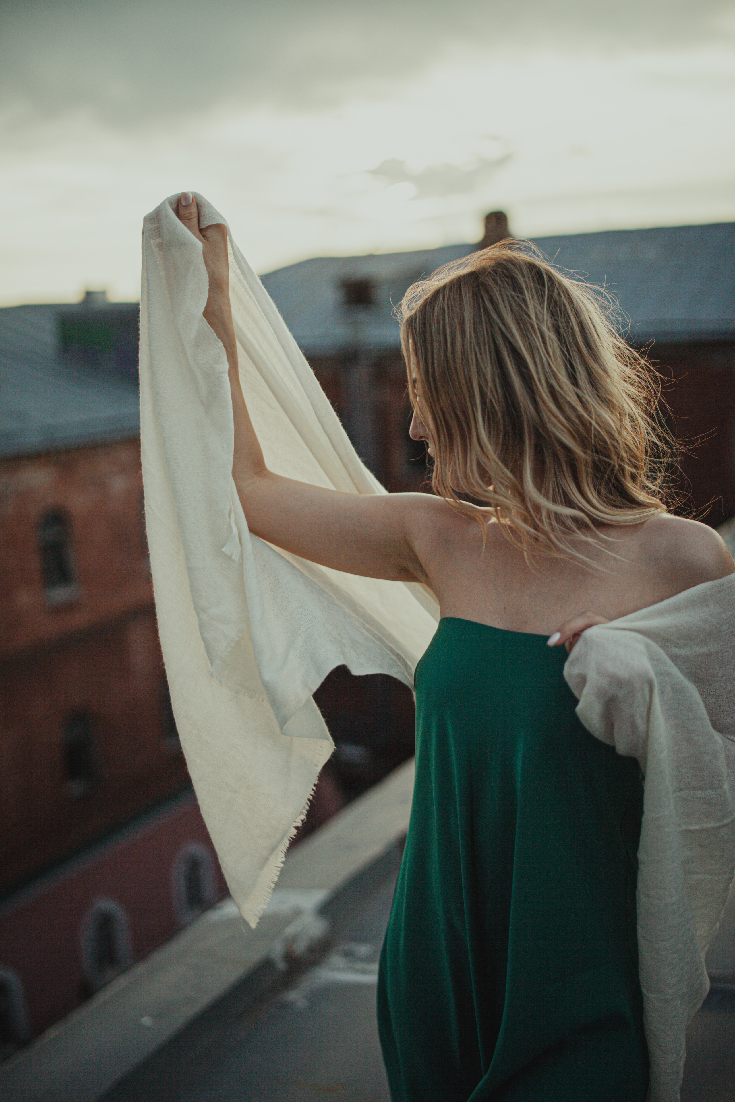 Ирина на Рождественской и на Гребном канале. Главная