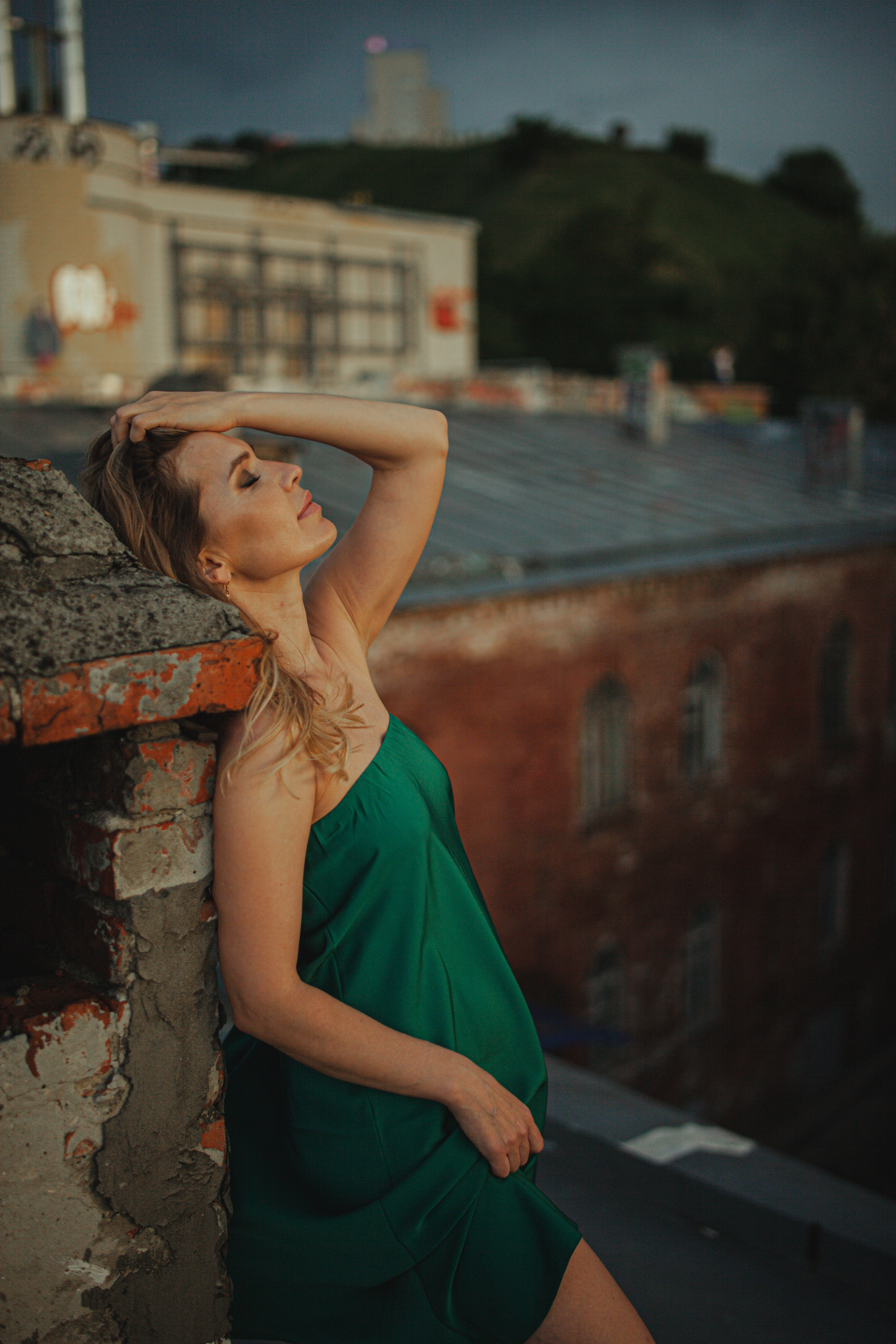 Ирина на Рождественской и на Гребном канале. Главная