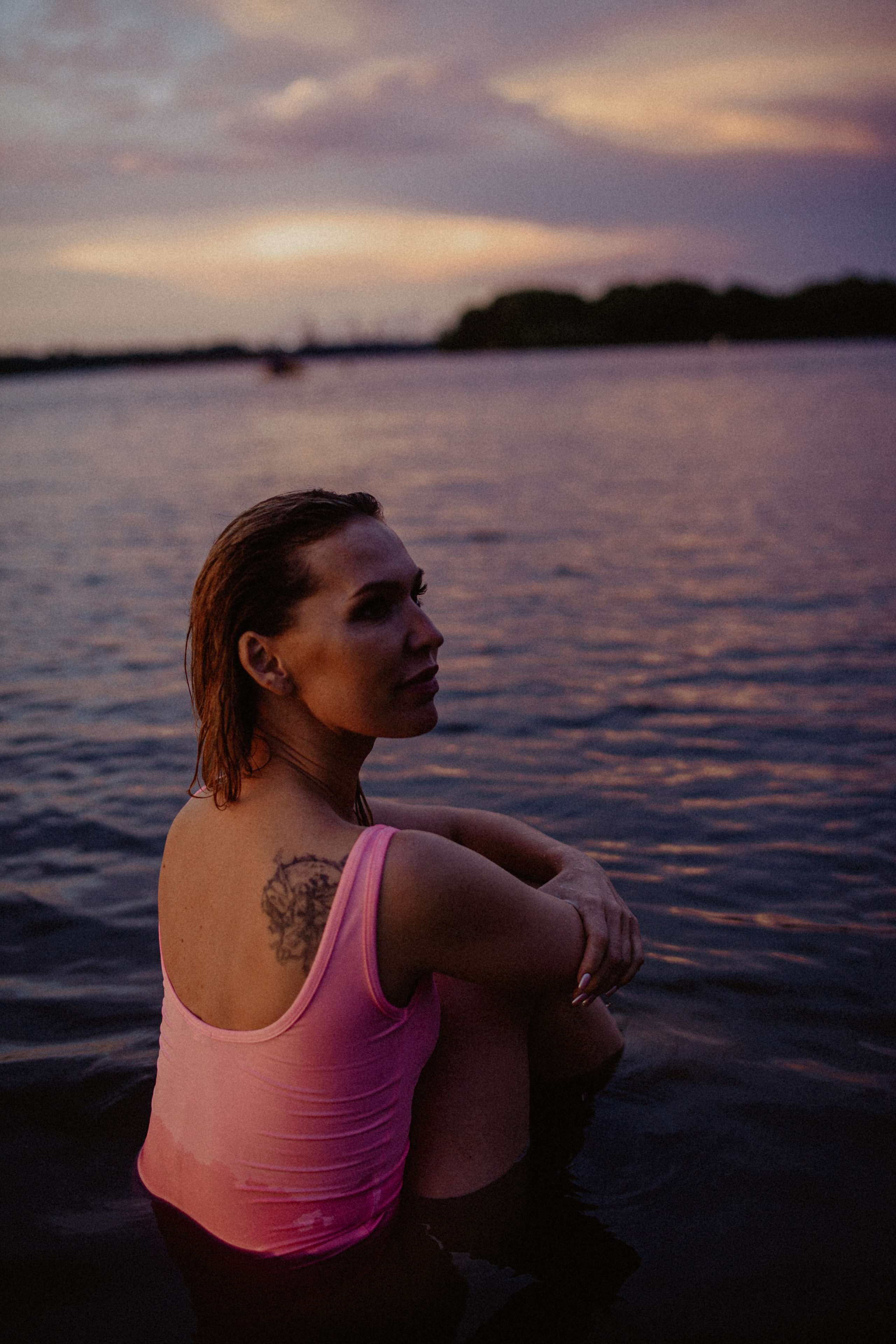 Ирина на Рождественской и на Гребном канале. Главная