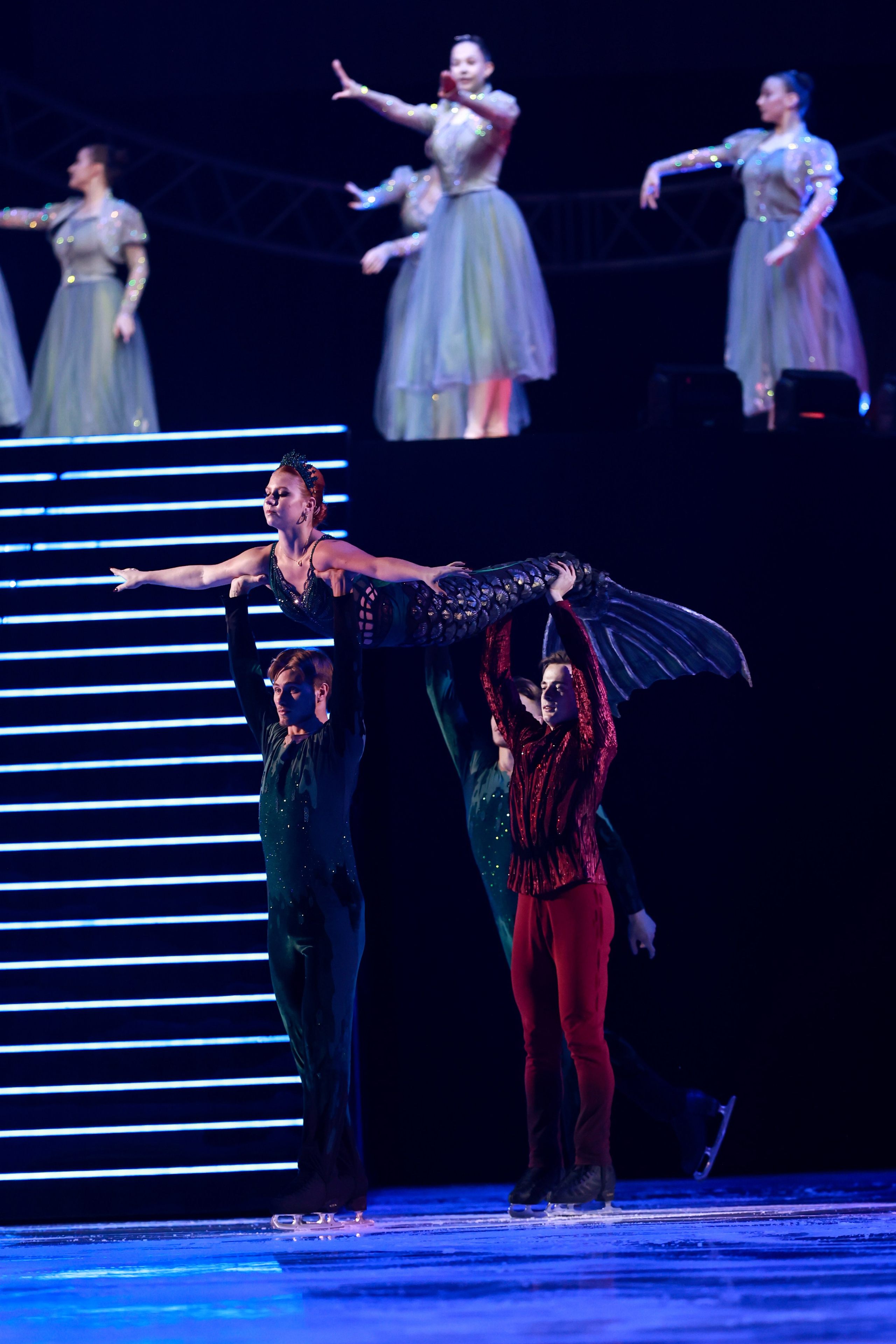 «Русалочка» шоу Евгения Плющенко 26 октября 2024. Спортивный и репортажный фотограф Антон Тереханов