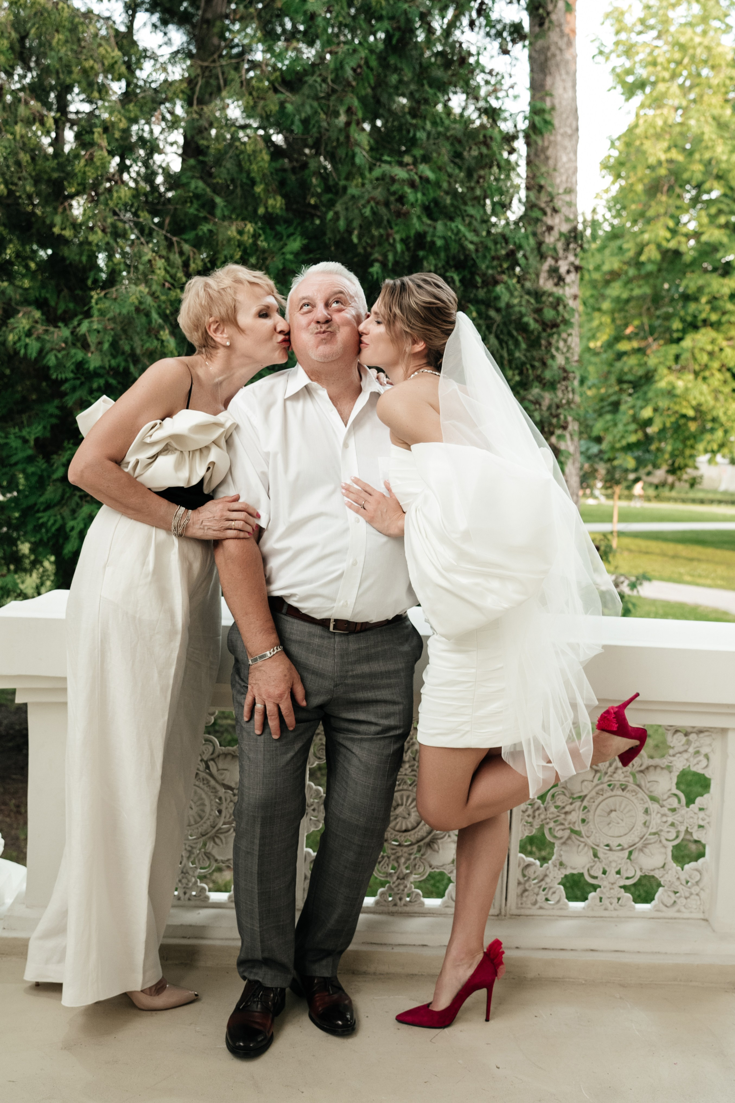 Ресторан Домик в саду, ВДНХ. Свадебный фотограф Москва Александра Аверкова