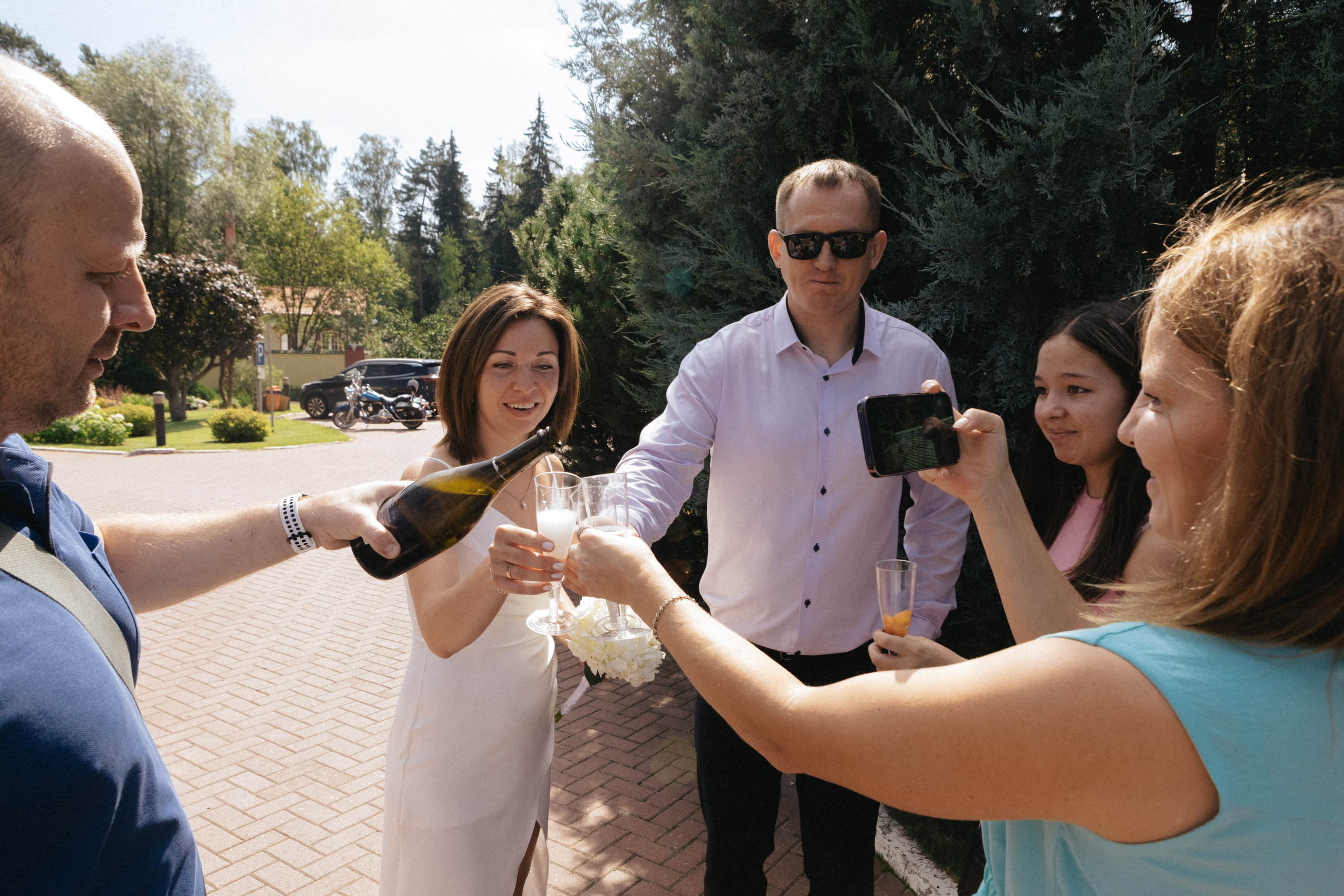 Лиза и Сережа. Роспись и тусовка в коттедже. Свадебный и портретный фотограф в Москве Анастасия Масюк