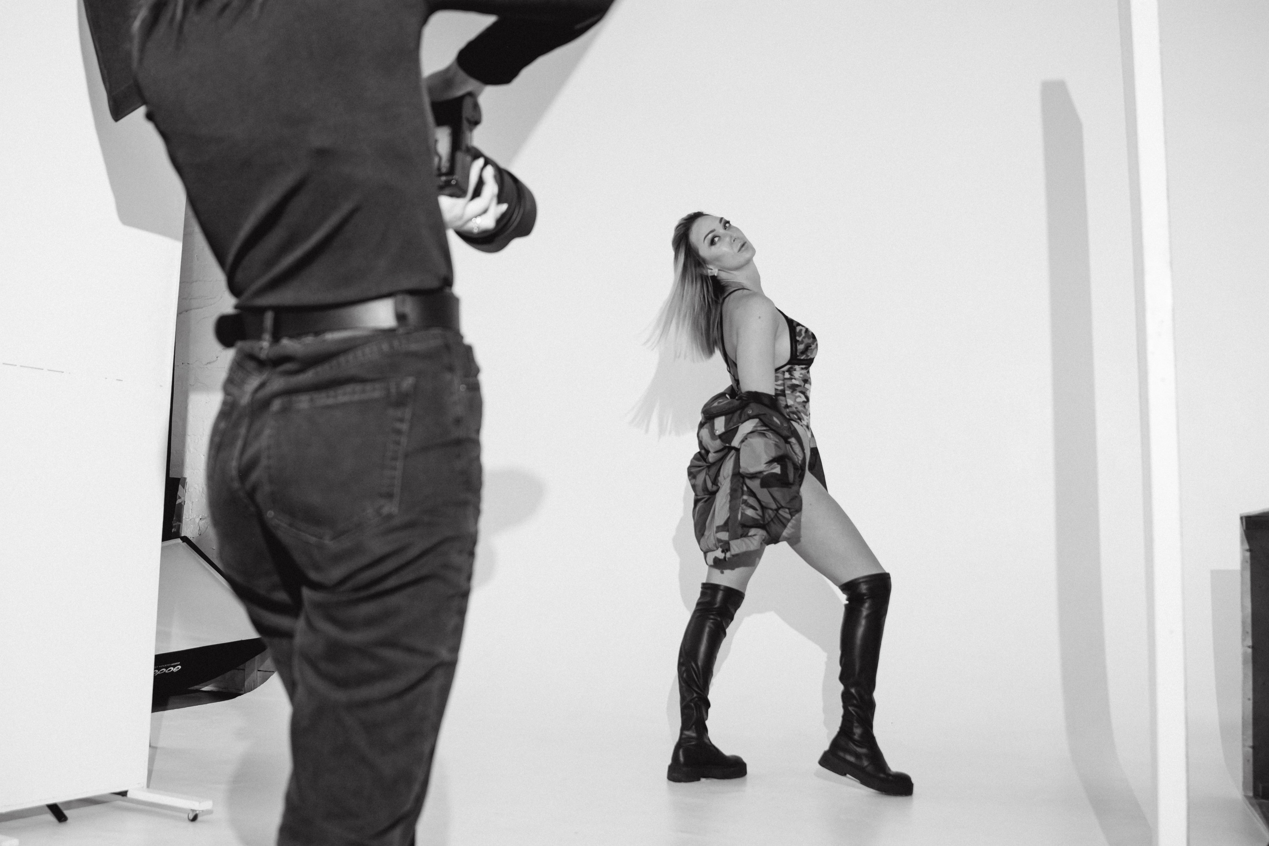 Фэшн-съёмка участниц Миссис Бизнес Гатчина 2023. Портретный фотограф в Санкт-Петербурге Дмитриева Наталия