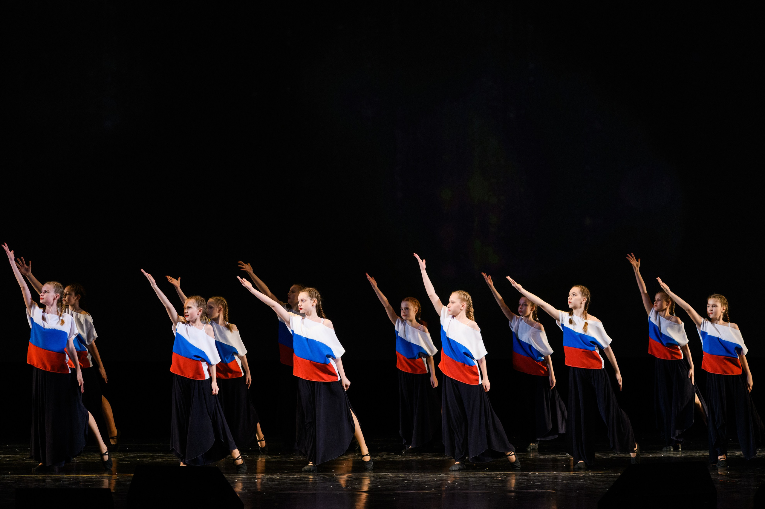 23 апреля, часть 2, БКЗ Октябрьский, г. Санкт-Петербург. Золотое яблочко