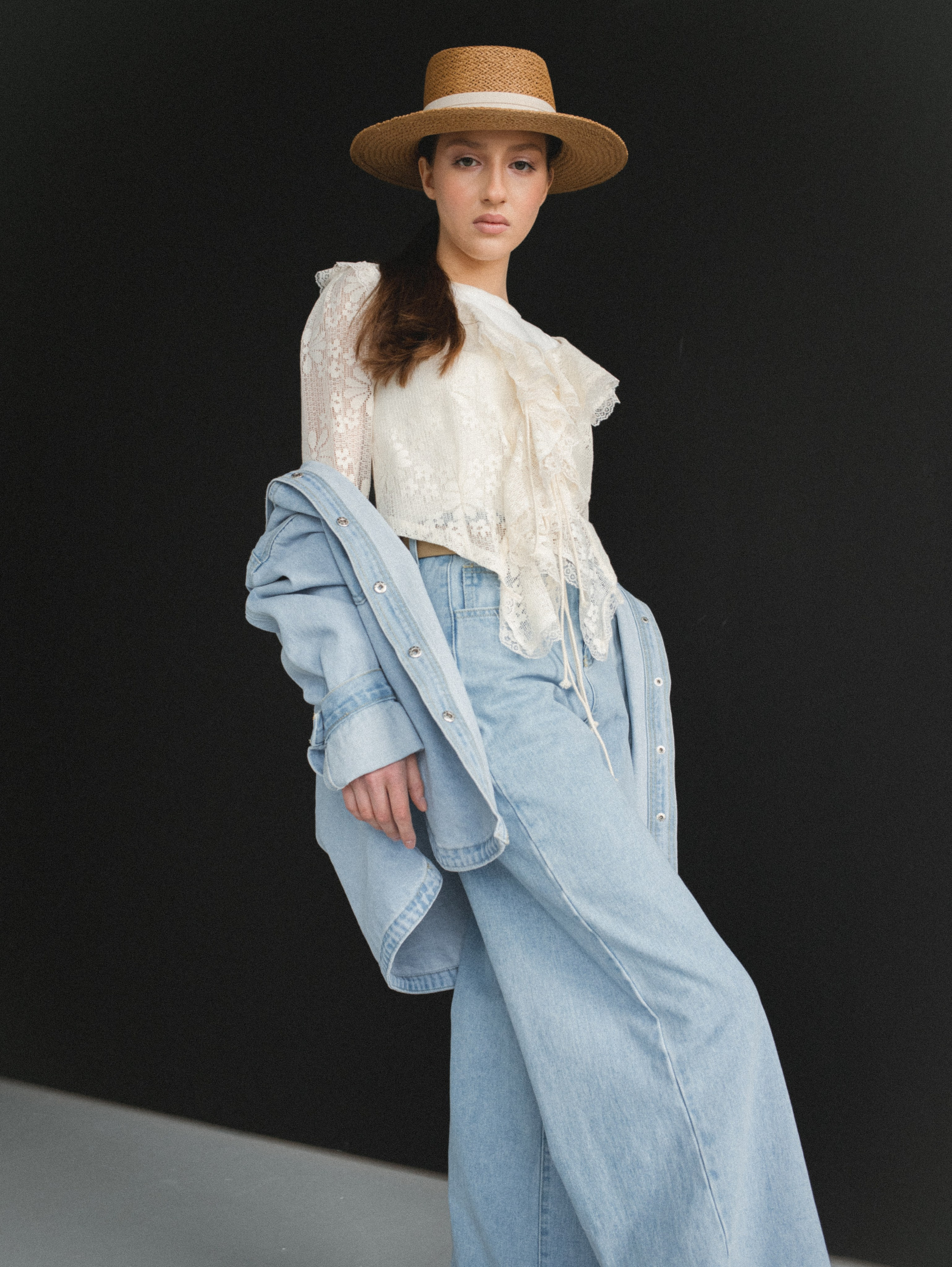 Модельная школа Khanova. Фотограф в Москве и Сургуте Алла Лесовая. Снимаю каталог для брендов и индивидуальные портреты для людей