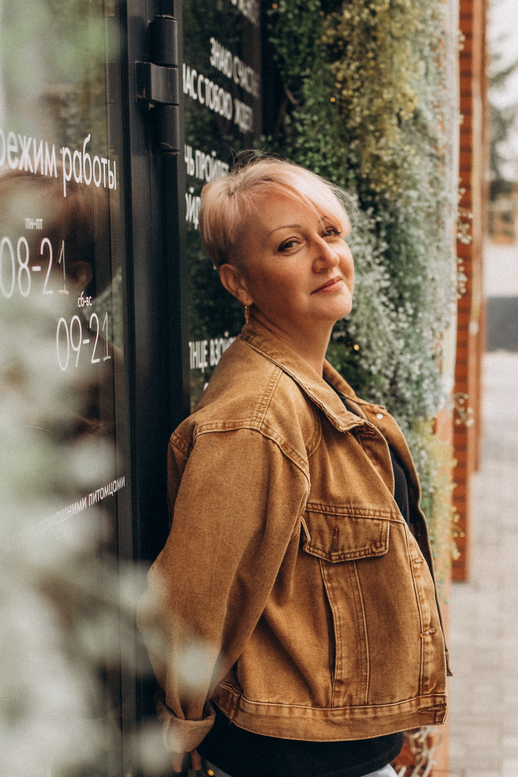 Прогулка по городу, осень. Семейный фотограф lifestyle в Новосибирске Елена Шпилевая