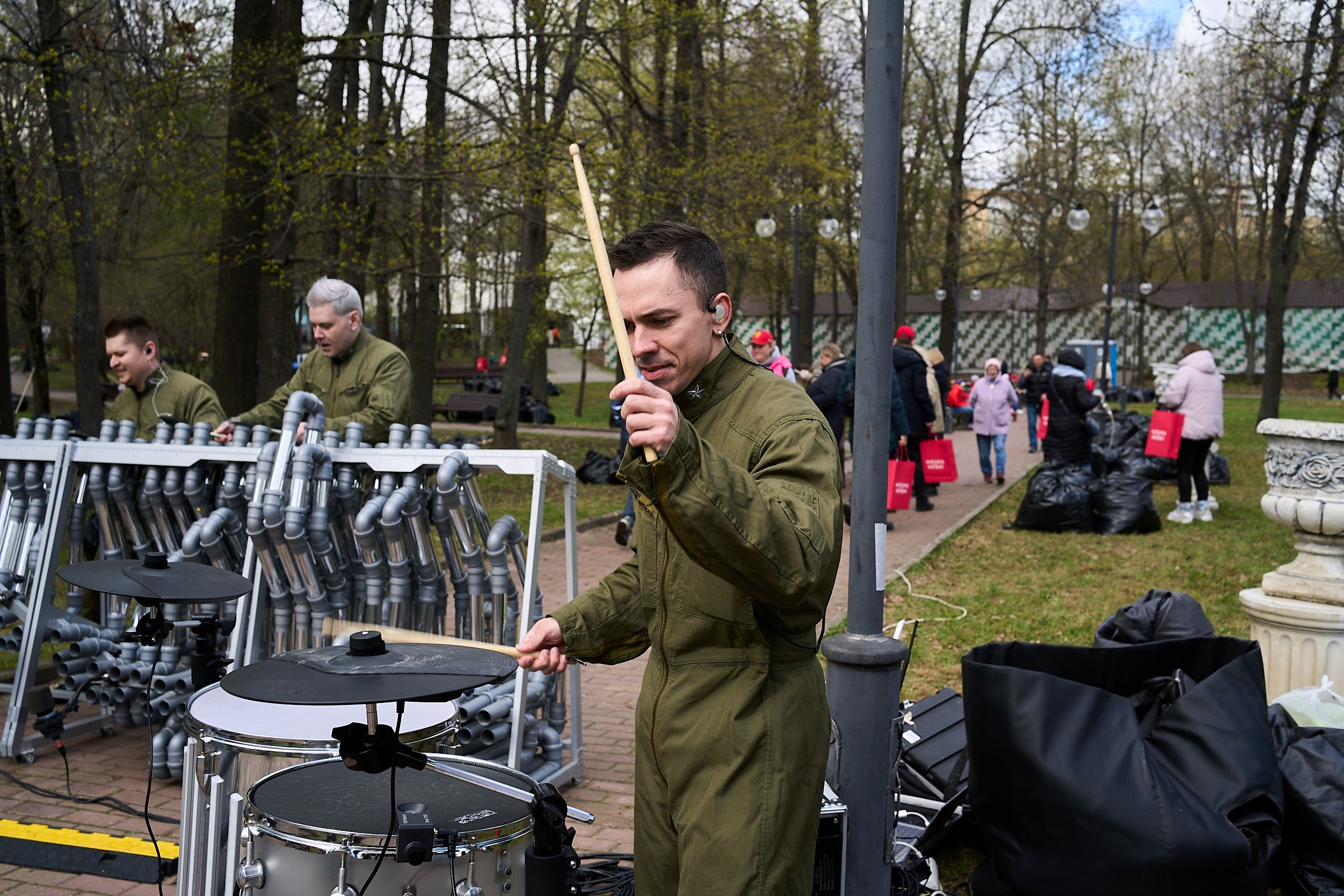 Субботник у Управления делами Мэра и Правительства Москвы. Фотограф и Видеограф в Москве. Олег Корушев