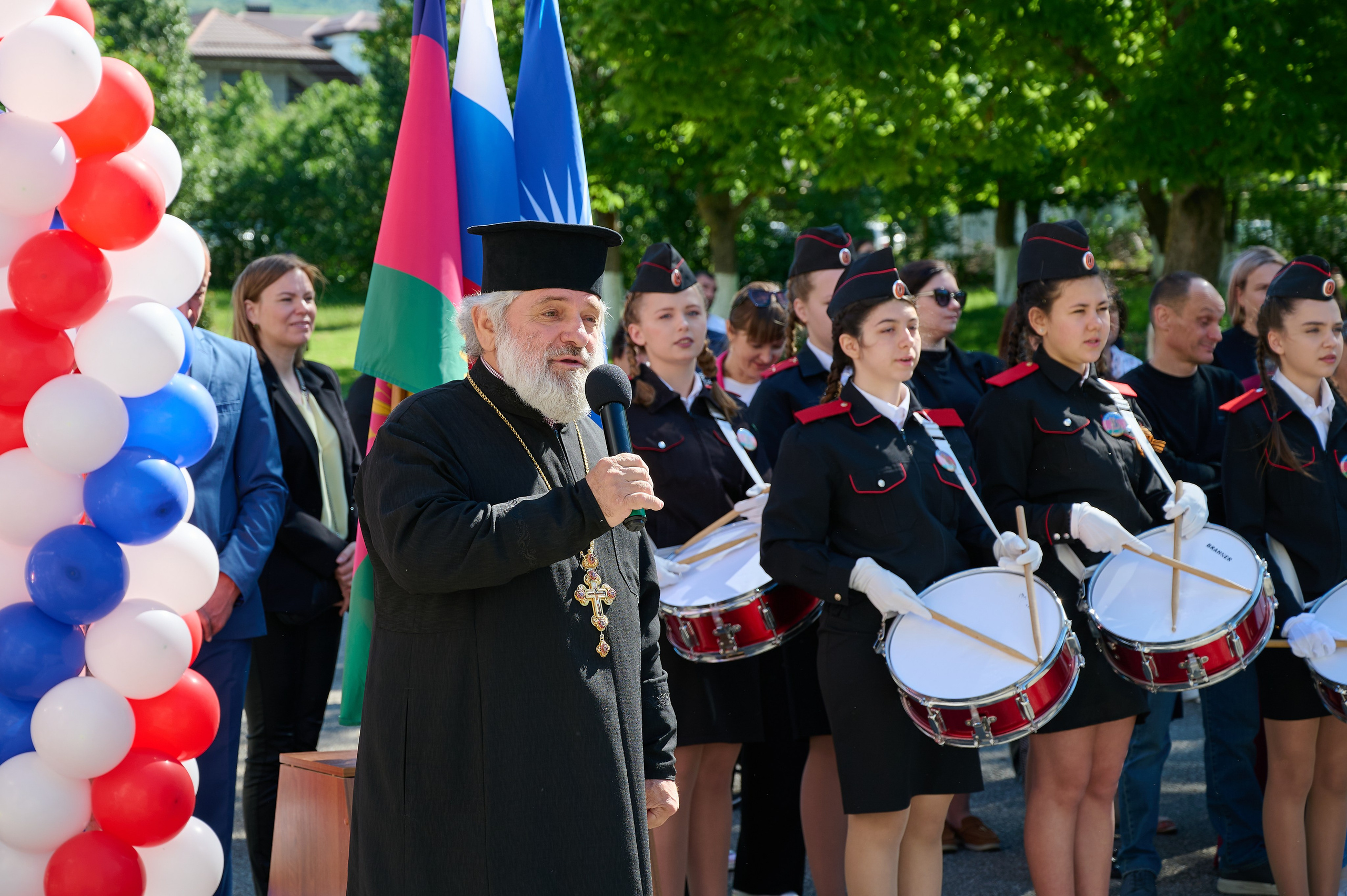 Последний звонок. Жизнь курорта Кабардинка в фотографиях