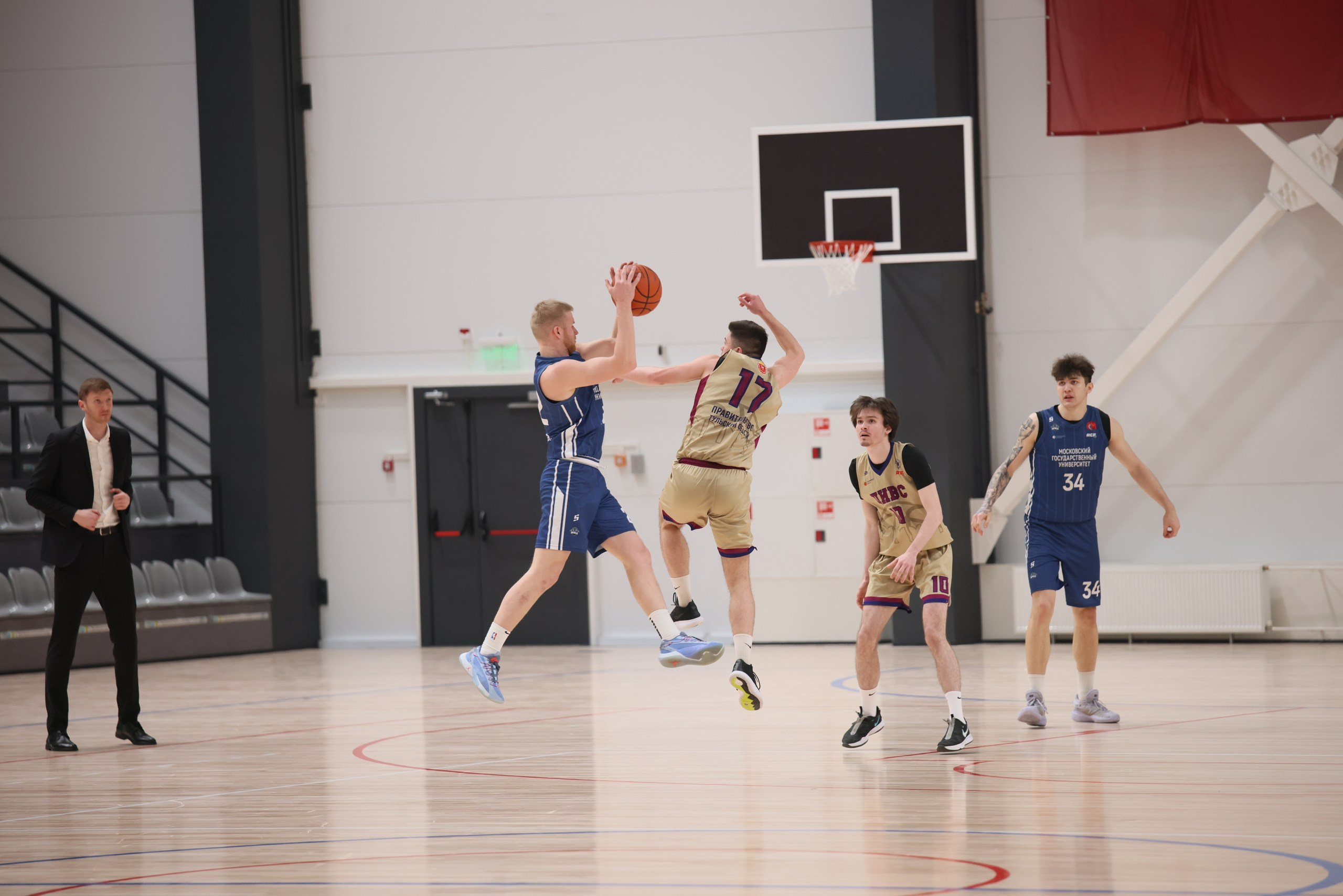 Баскетбол ТулГу VS МГУ. Фотограф в Туле Крупский АнДРей. Фотостудия «КАДР71» в Туле