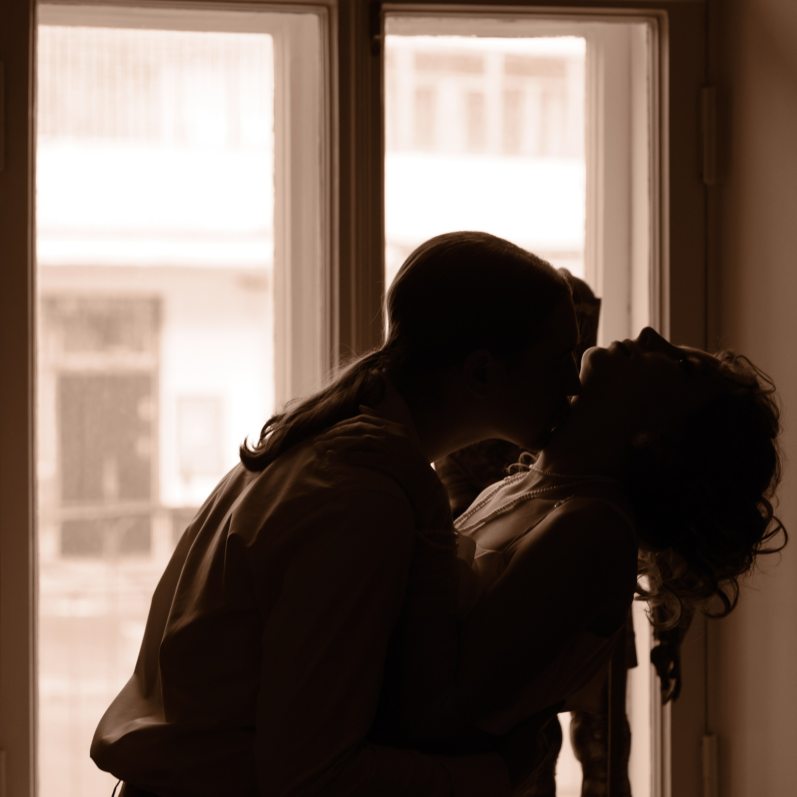 Катя и Арсений. Фотограф в Москве и Праге: индивидуальные портреты, парные фотосессии