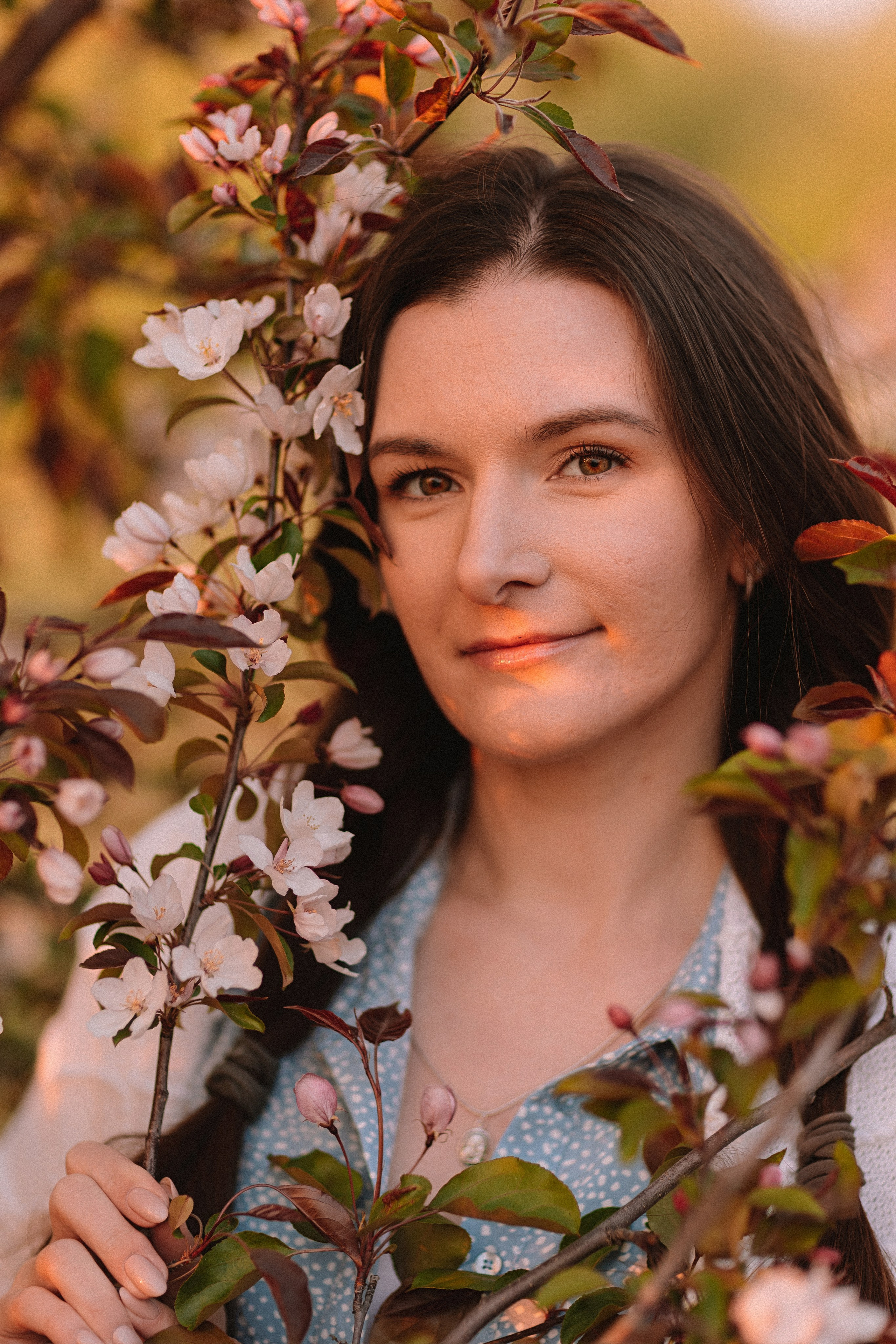 Яблони. Семейный фотограф Тюмень, фотограф на роды Салмина Мария