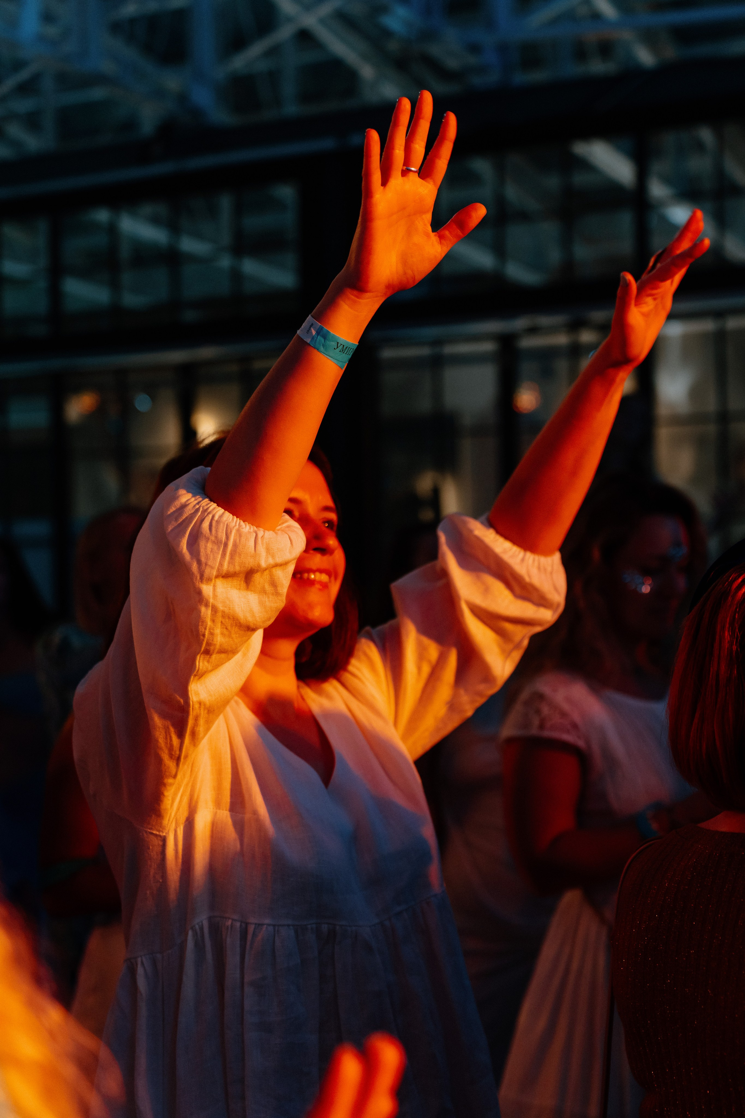 Festival Umerotvorine By Pramika. Я занимаюсь событийной, свадебной, товарной, студийной… фотографией