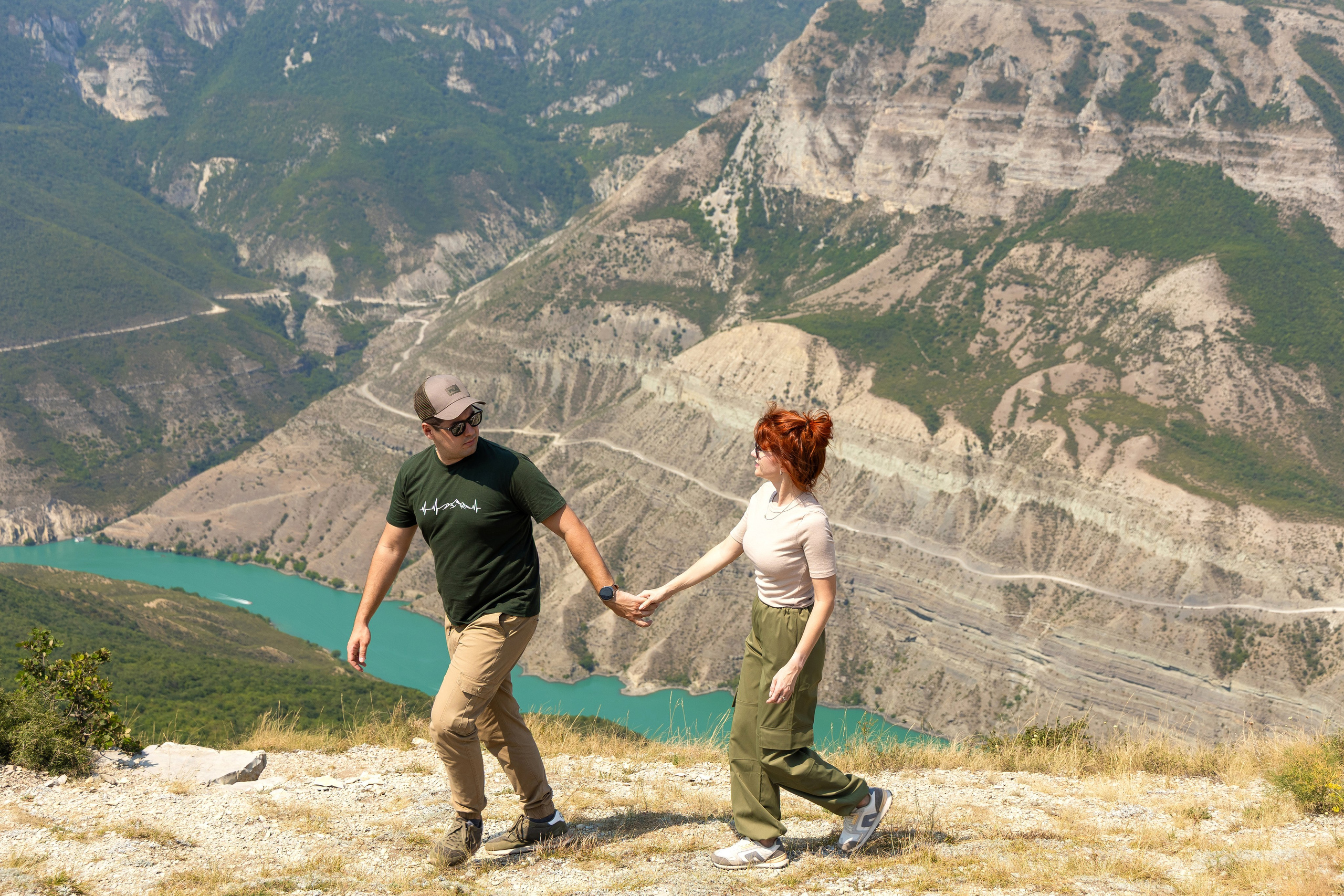 Выездная съёмка на каньоне. Свадебный и семейный фотограф в Каспийске Алёна Нурмагомедова
