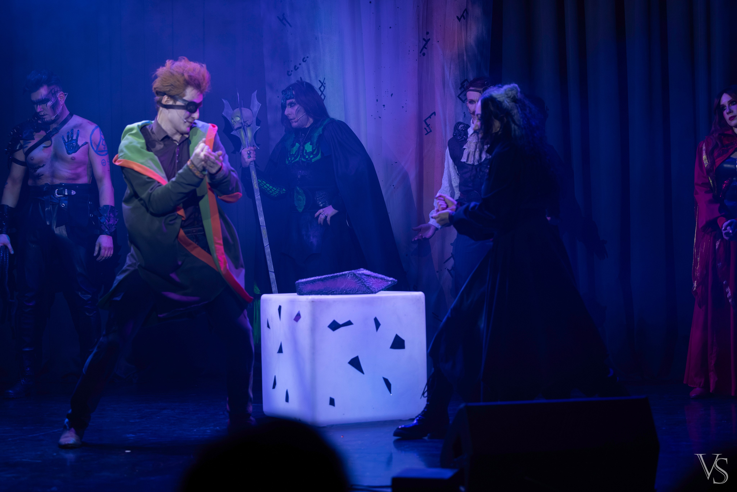 Книга стихий 25.01. Фотограф Виктор Степанов