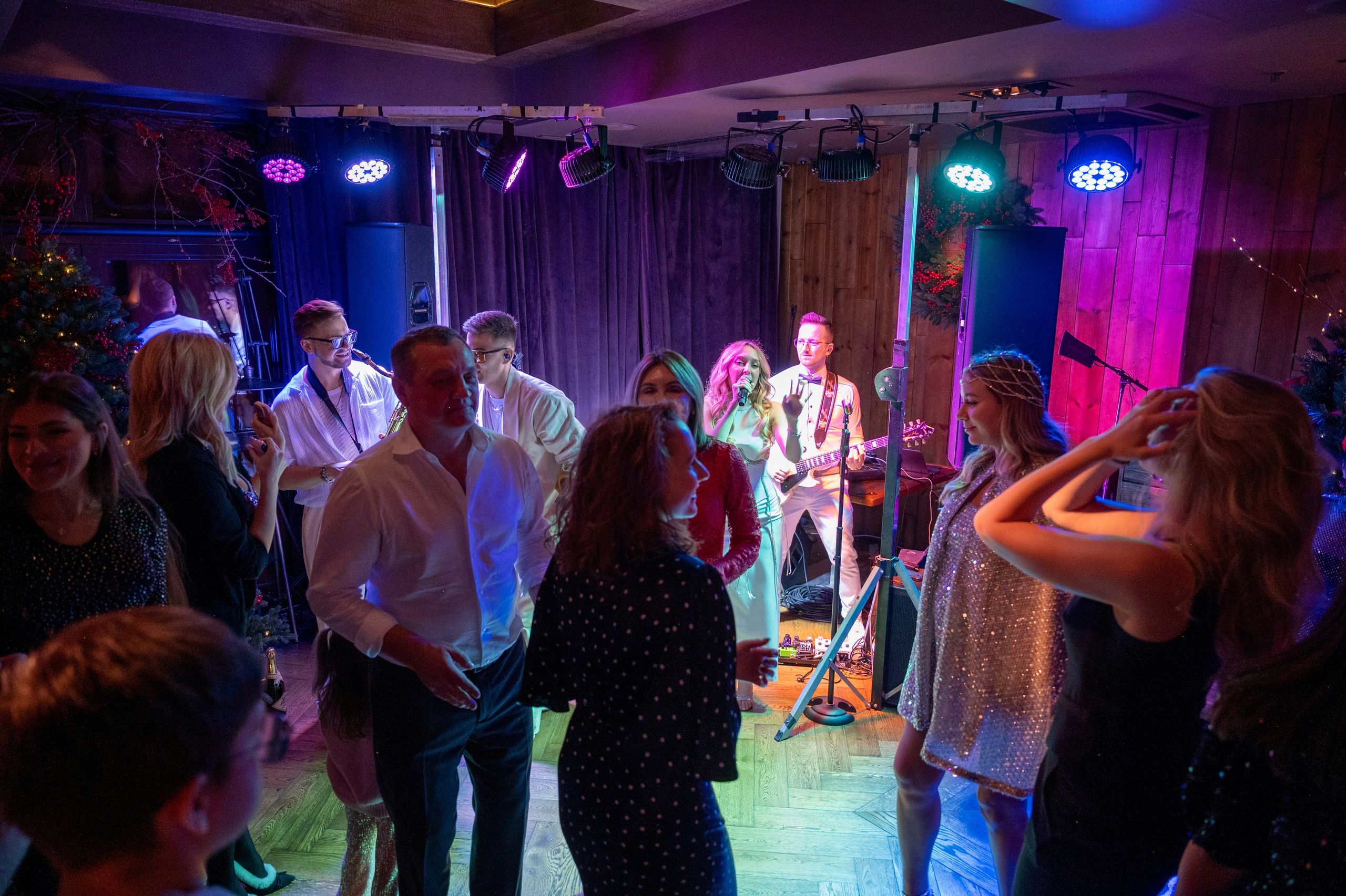 Новый год 2025 в ресторане Red Fox. Репортажный фотограф в Красной Поляне и Сочи Павлюченко Екатерина