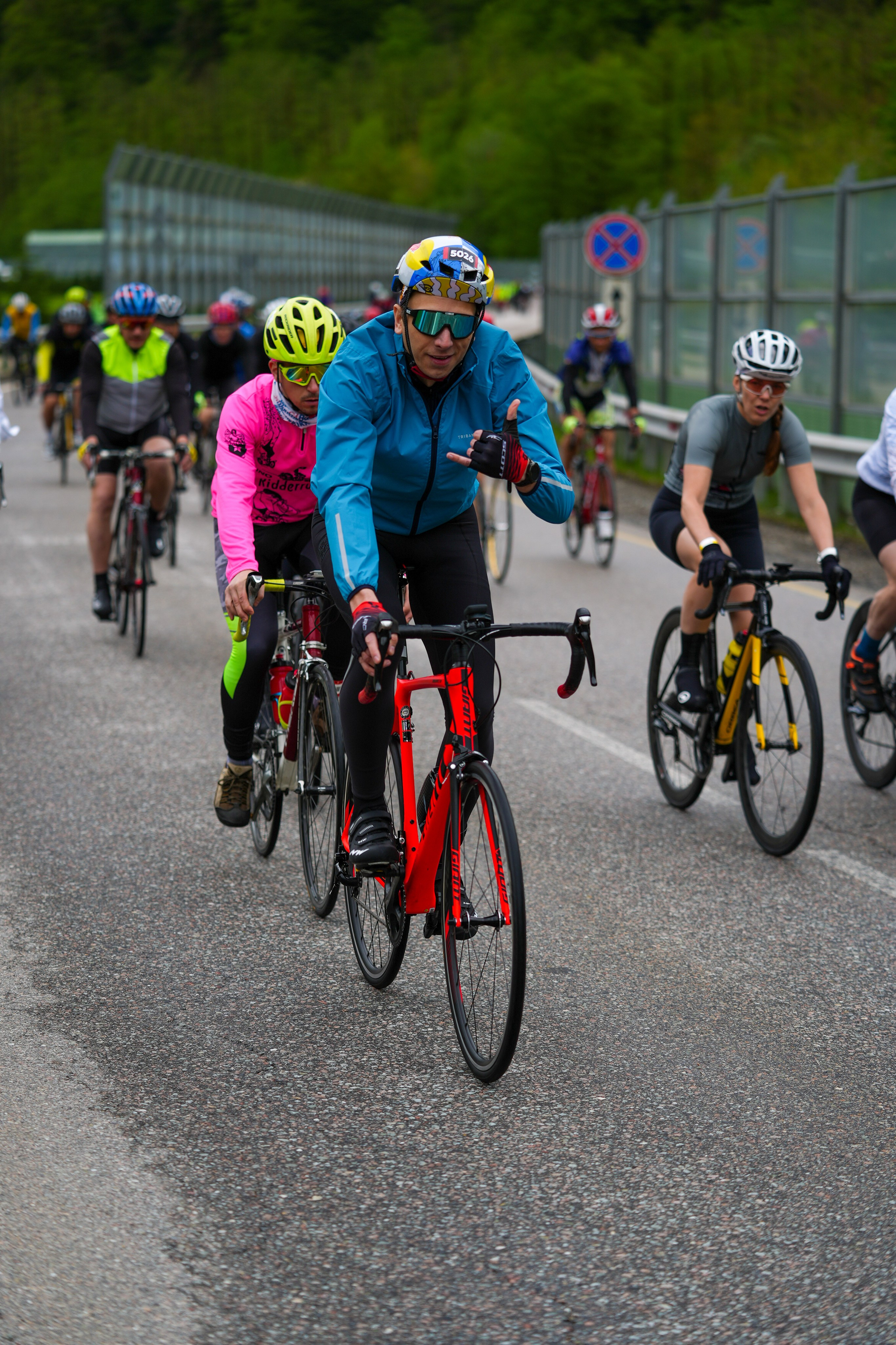 Велогонка «Три горы» на курортах горного кластера Красная Поляна. Репортажный фотограф в Красной Поляне и Сочи Павлюченко Екатерина