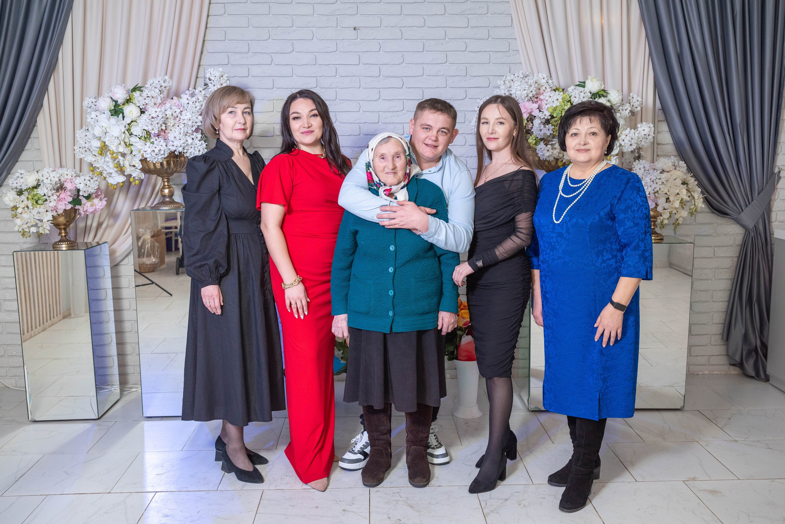 14.02.2025 Ирина. Меня зовут Михайлов Сергей, занимаюсь фото и видео г. Чебоксарах