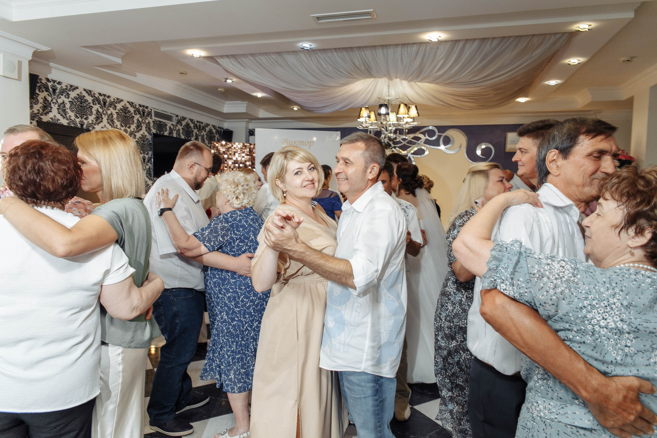 Татьяна и Виктор: настоящая русская свадьба. Событийный фотограф Максим Бескоровайновнов