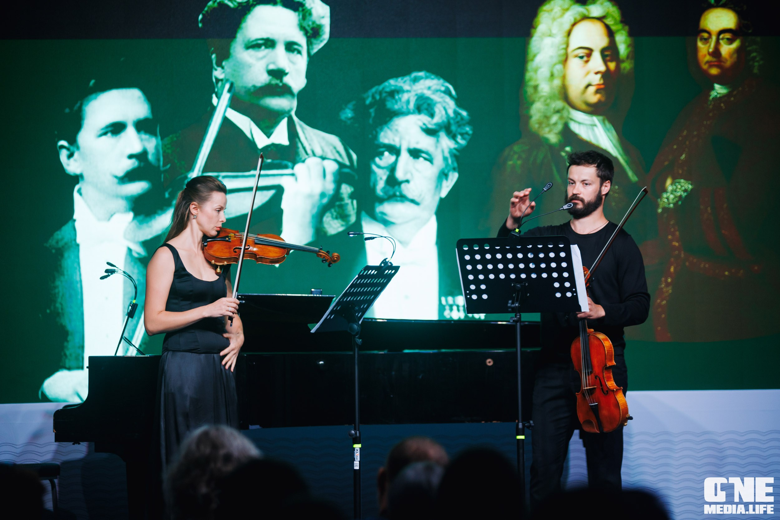 Фоторепортаж из Янтарь Холла. One Media Life: фоторепортажи, фотоотчеты с мероприятий и заведений