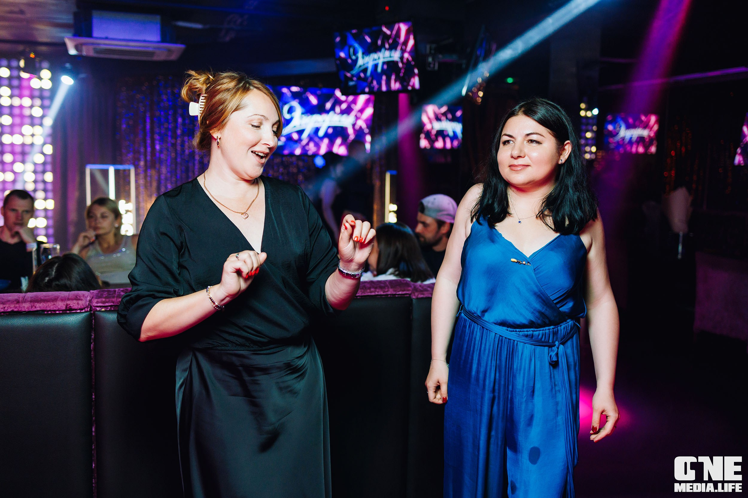 Фоторепортаж из караоке-клуба Эйфория. One Media Life: фоторепортажи, фотоотчеты с мероприятий и заведений